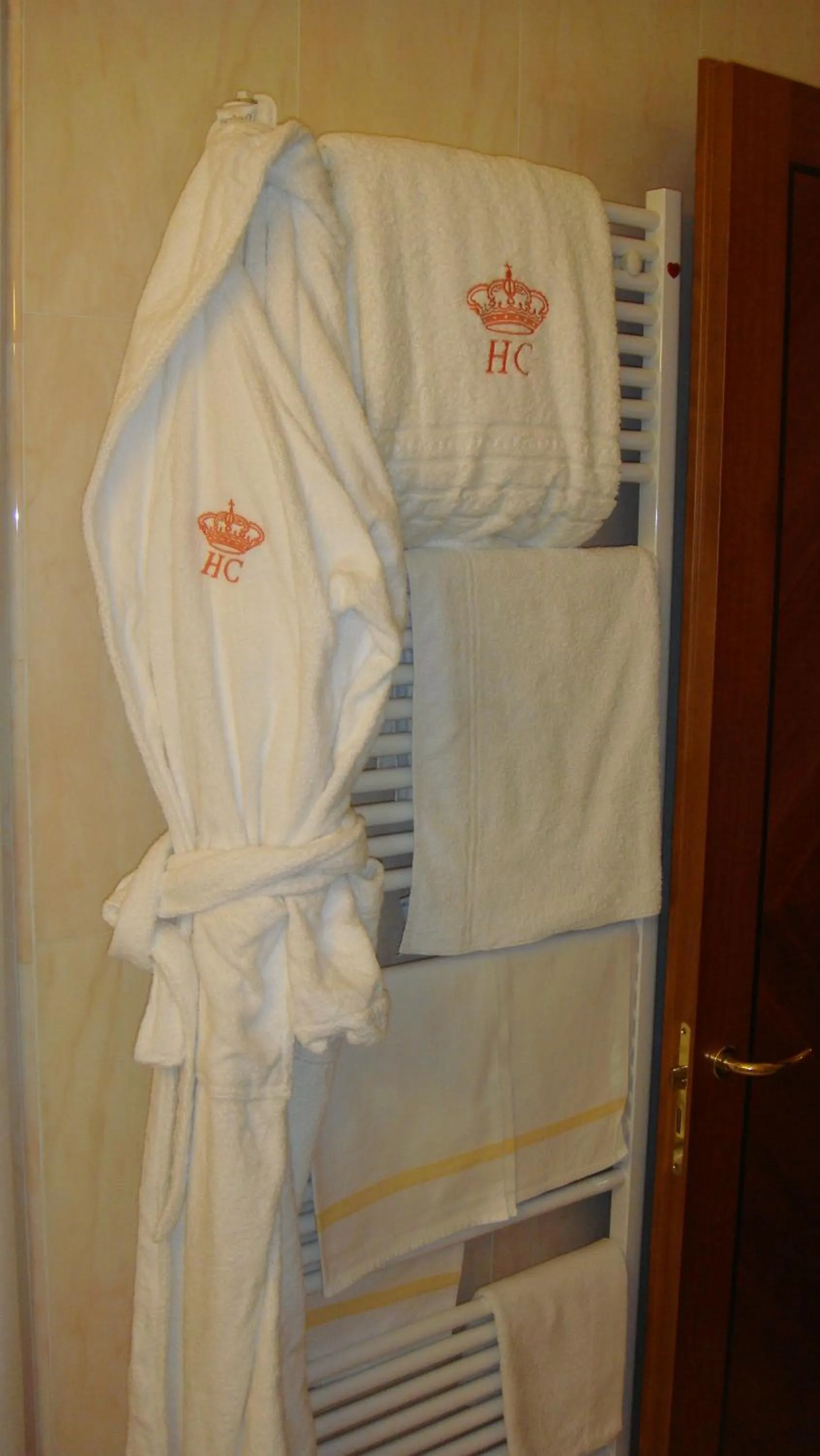 Bathroom in Albergo Corona