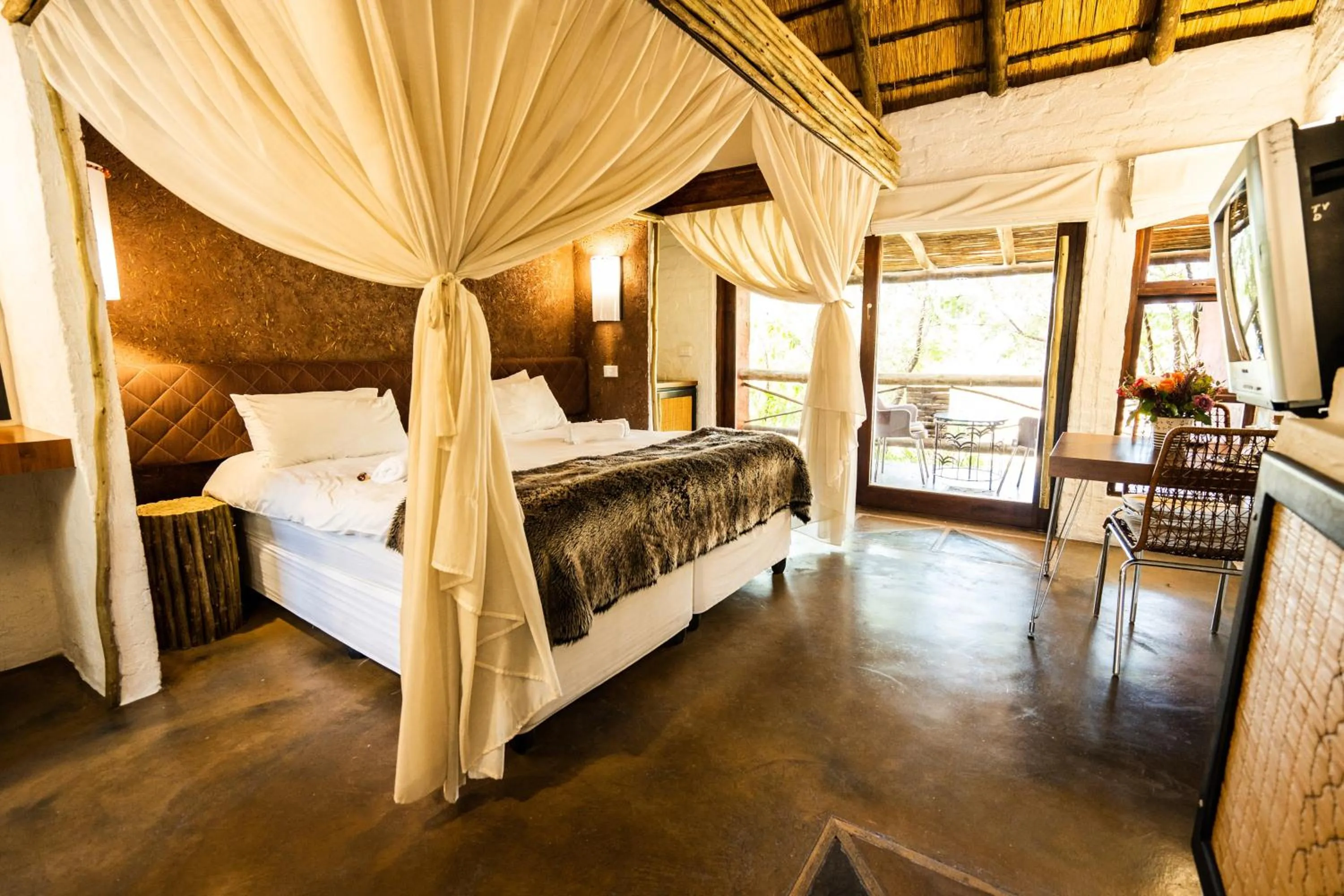 Bedroom, Bed in Hakunamatata Lodge & Health Spa