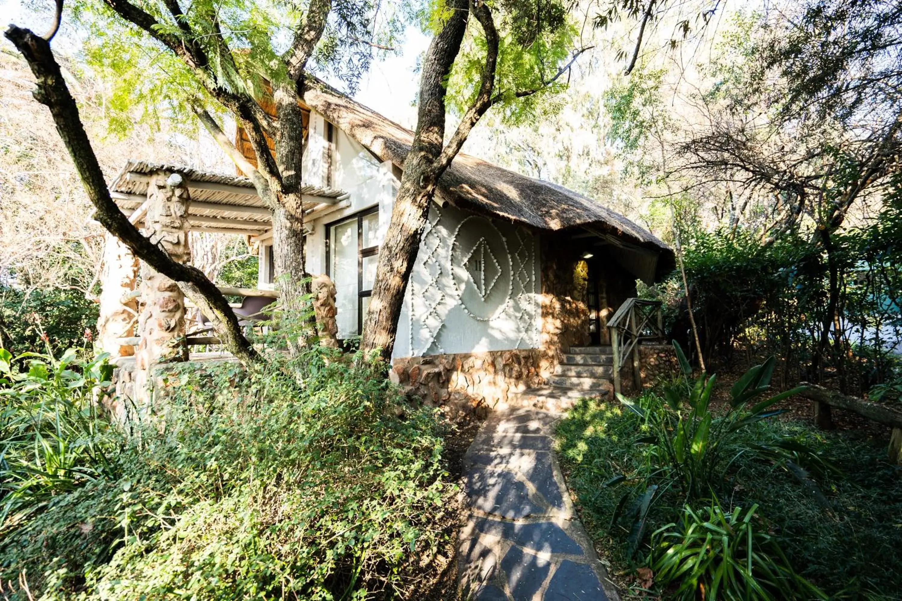 Deluxe Suite with Spa Bath - single occupancy in Hakunamatata Lodge & Health Spa Deluxe Suite with Spa Bath - single occupancy in Hakunamatata Lodge & Health Spa