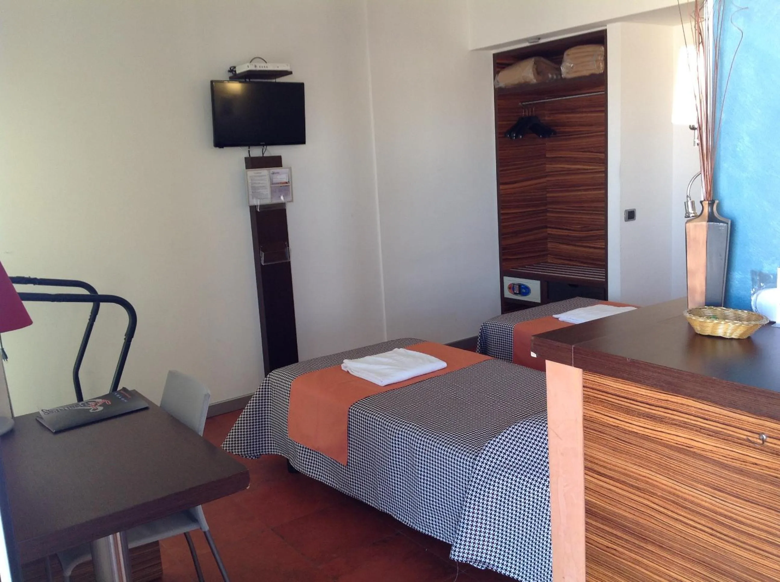 TV and multimedia, Bed in Hotel Bed&Business