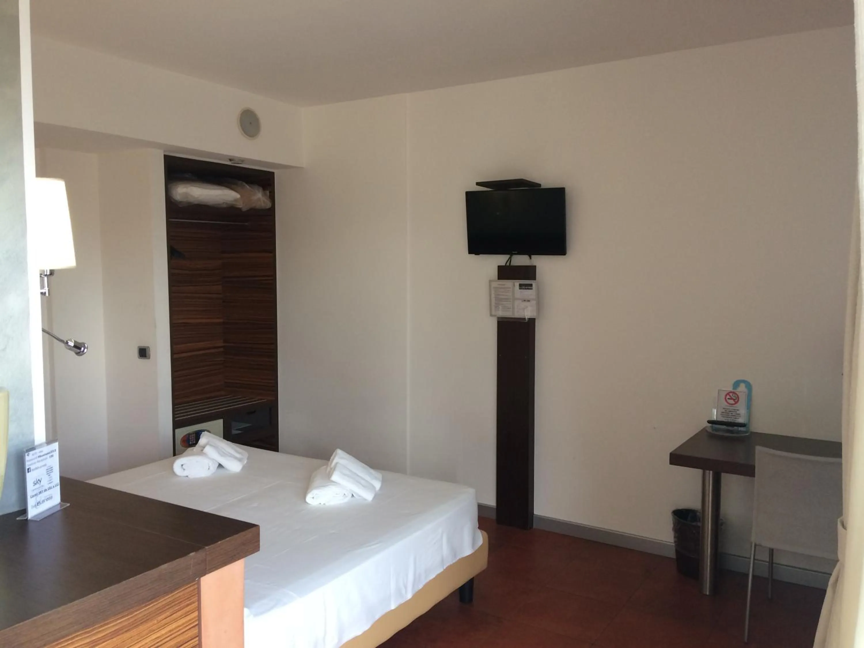 Bed in Hotel Bed&Business