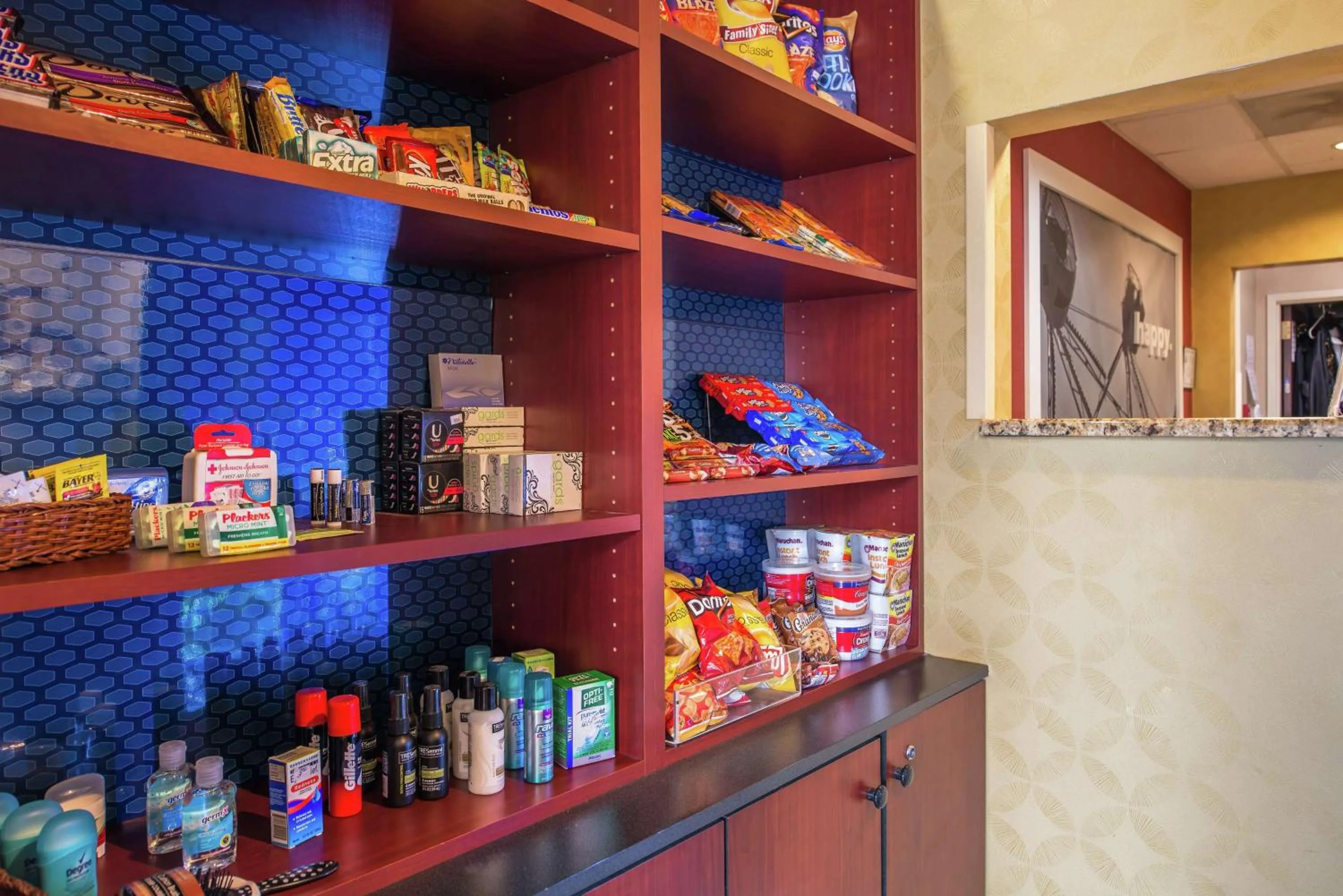 Restaurant/places to eat in Hampton Inn & Suites Charlotte Arrowood Rd