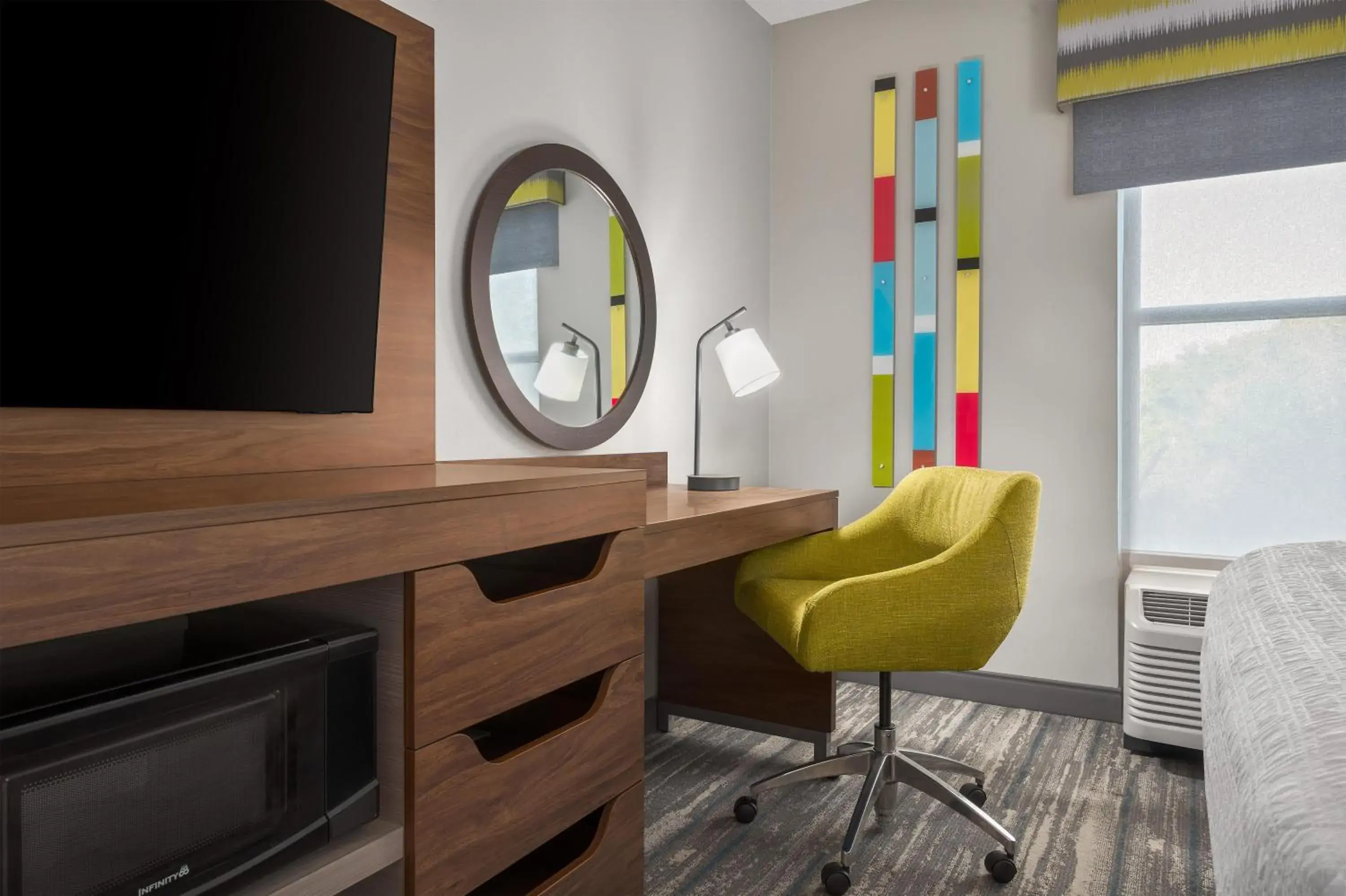 King Room - Mobility Access/Non-Smoking in Hampton Inn & Suites Charlotte Arrowood Rd King Room - Mobility Access/Non-Smoking in Hampton Inn & Suites Charlotte Arrowood Rd