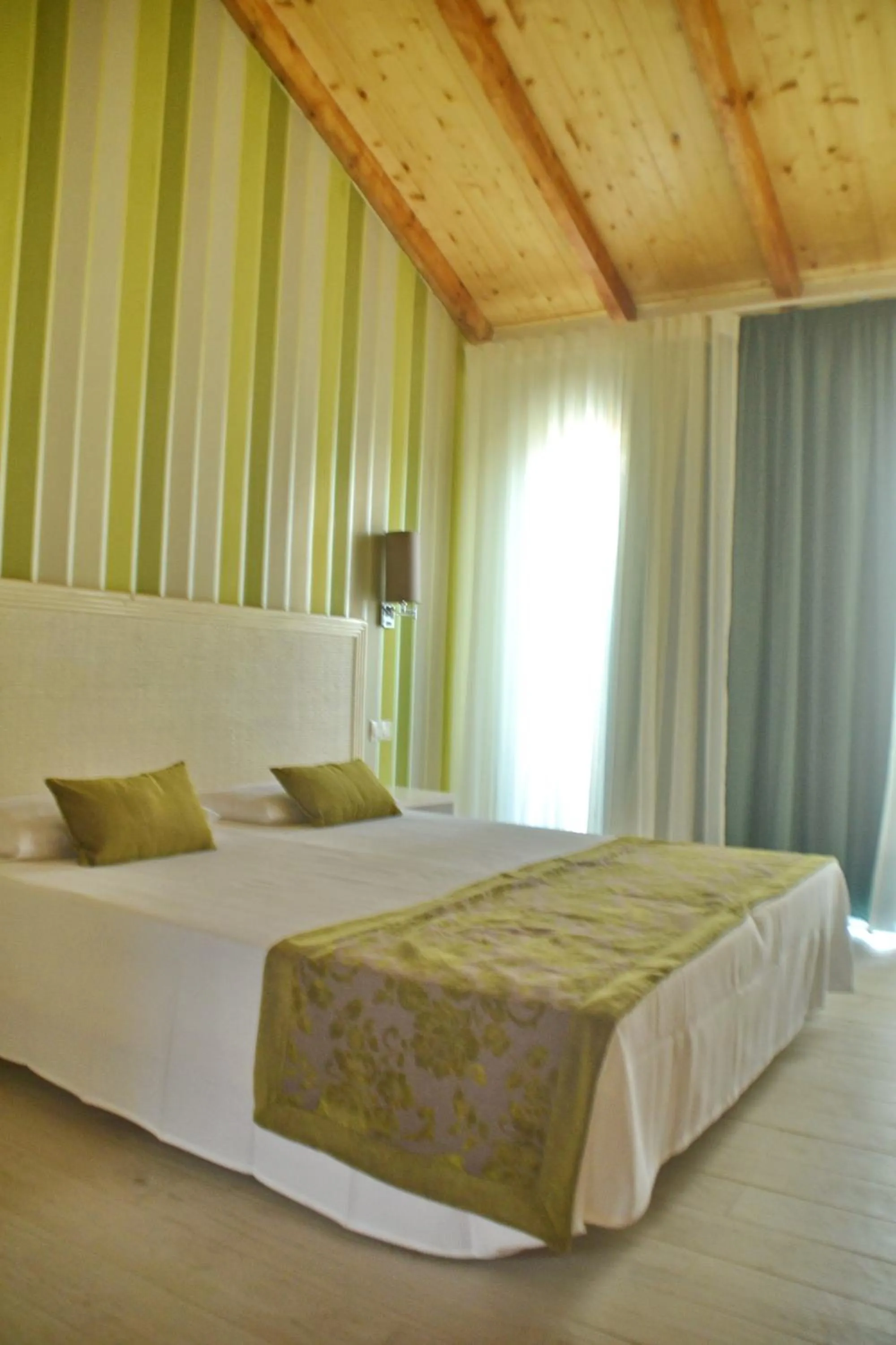 Bedroom, Bed in Ouril Hotel Julia