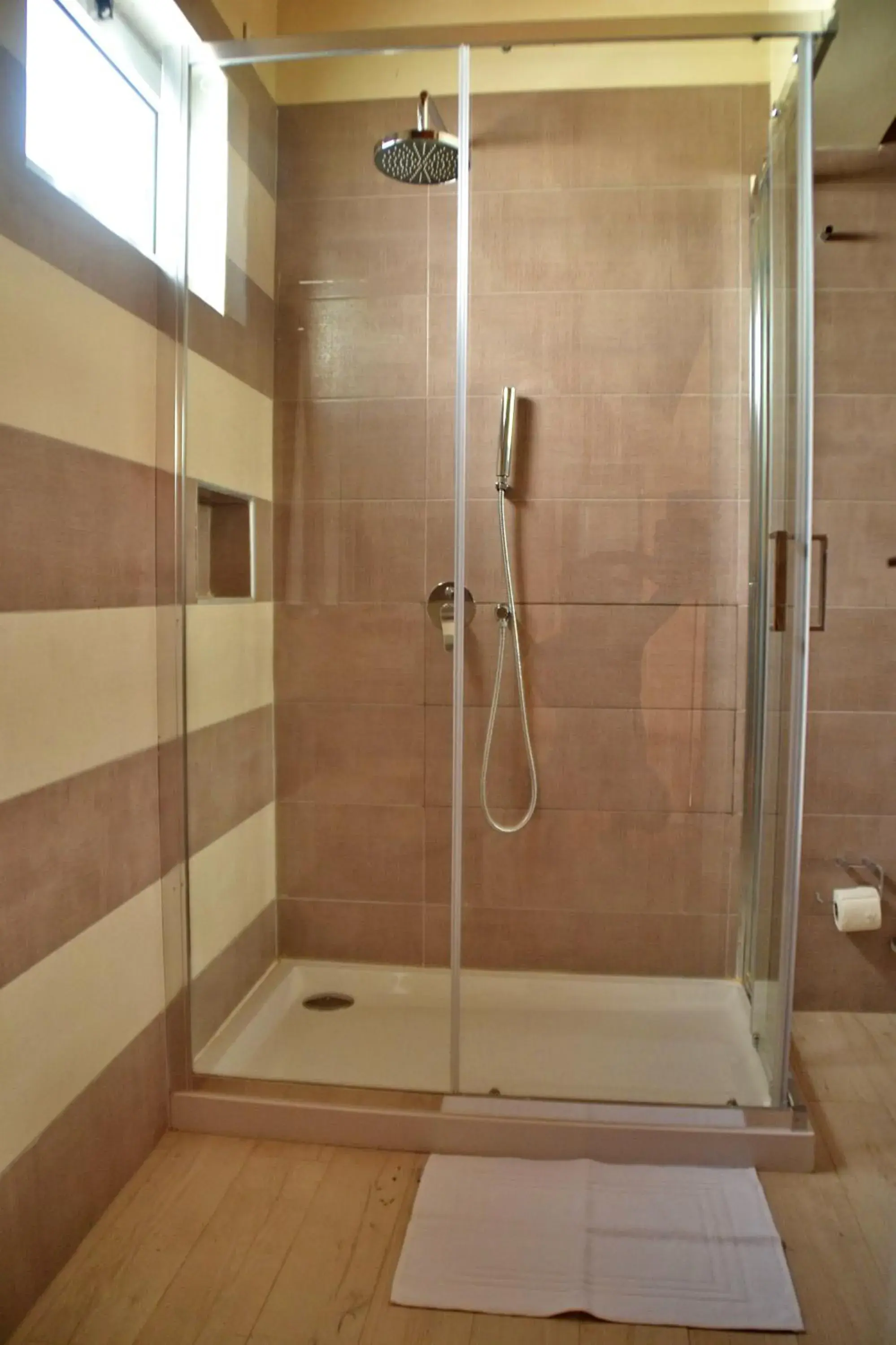 Family Room in Ouril Hotel Julia Family Room in Ouril Hotel Julia