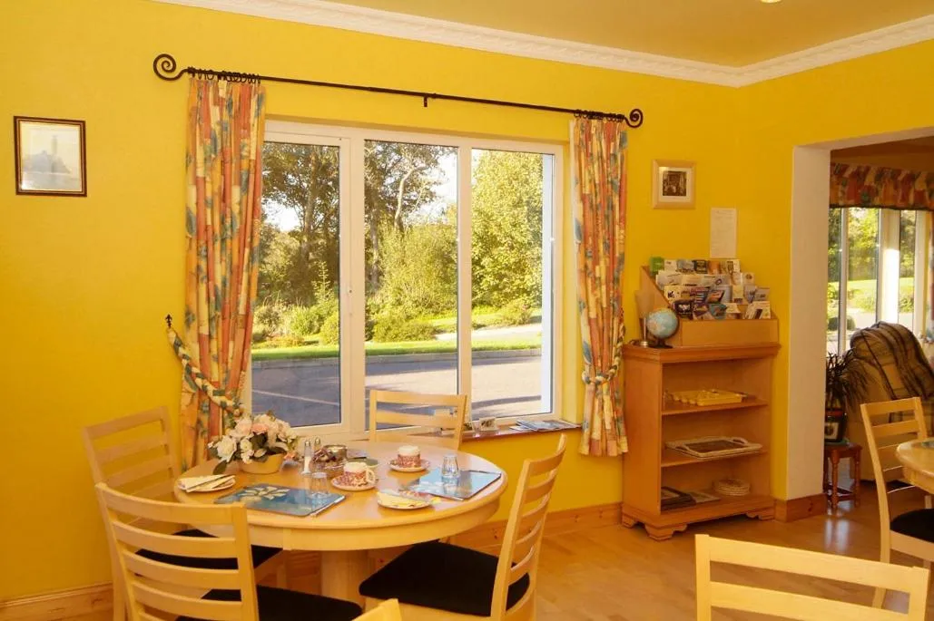 Dining area in PK Lodge Bed and breakfast