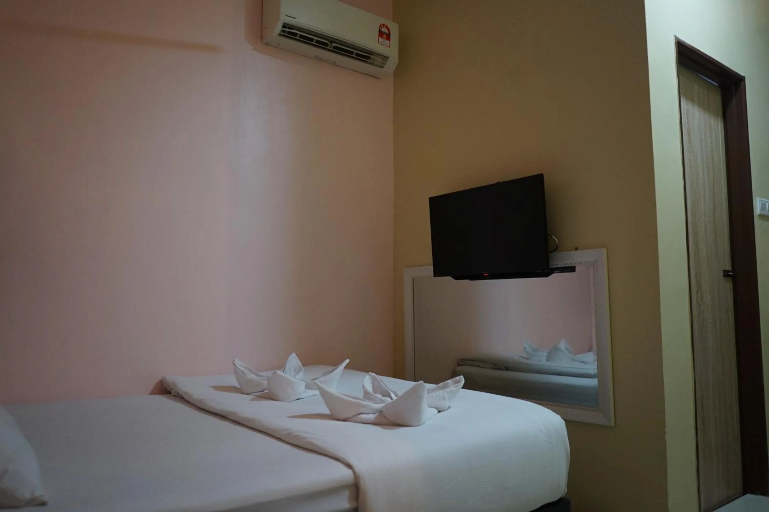 Bed in Hotel Victory Inn KLIA and KLIA 2