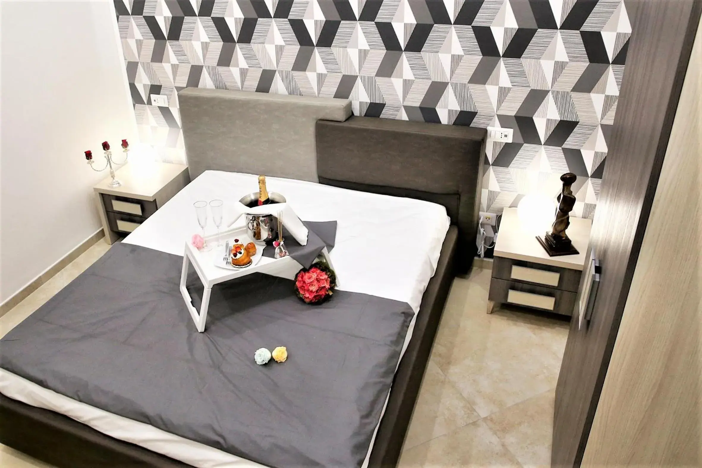 Deluxe Double Room in B&B Pompei Olympus Deluxe Double Room in B&B Pompei Olympus