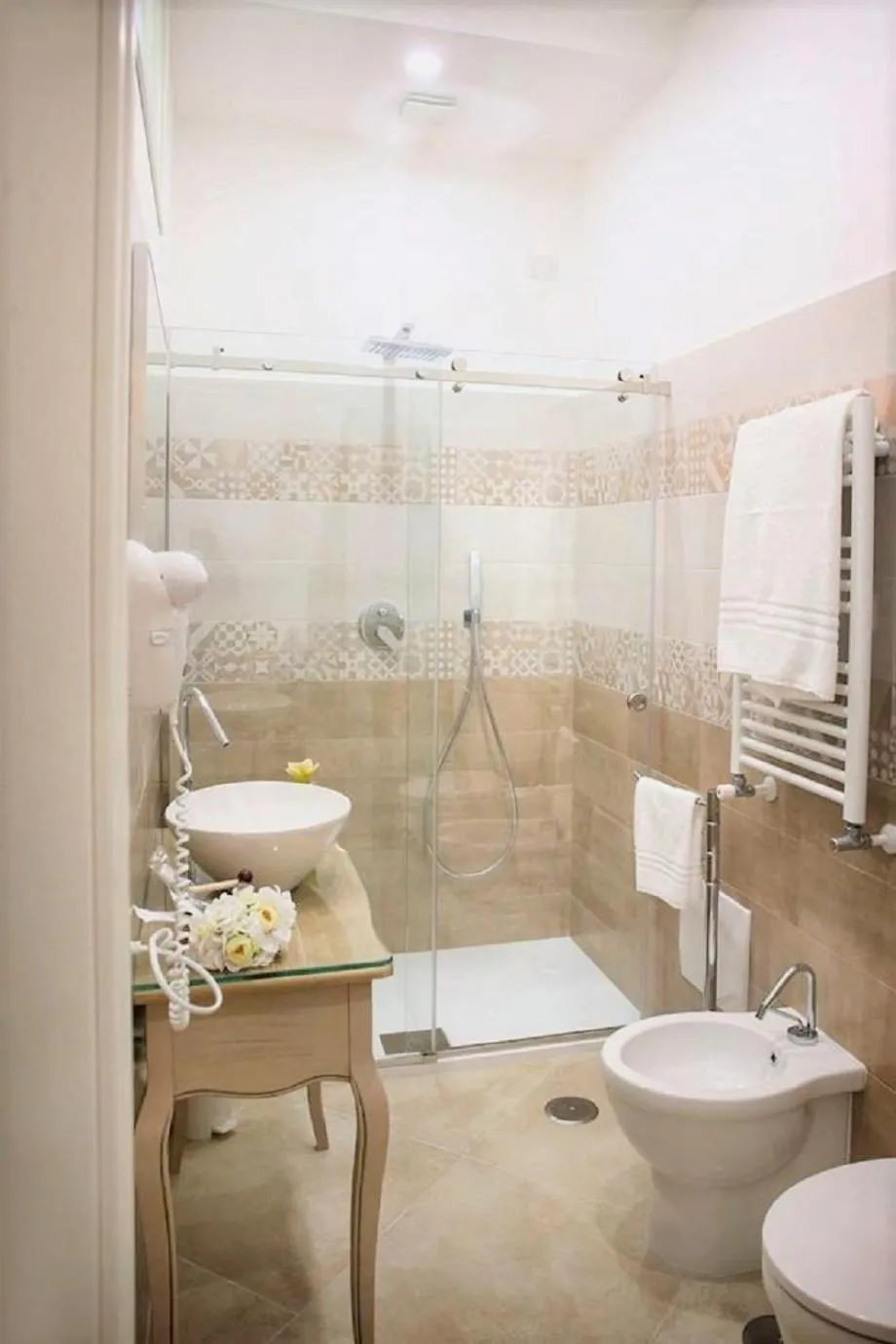 Shower in B&B Pompei Olympus