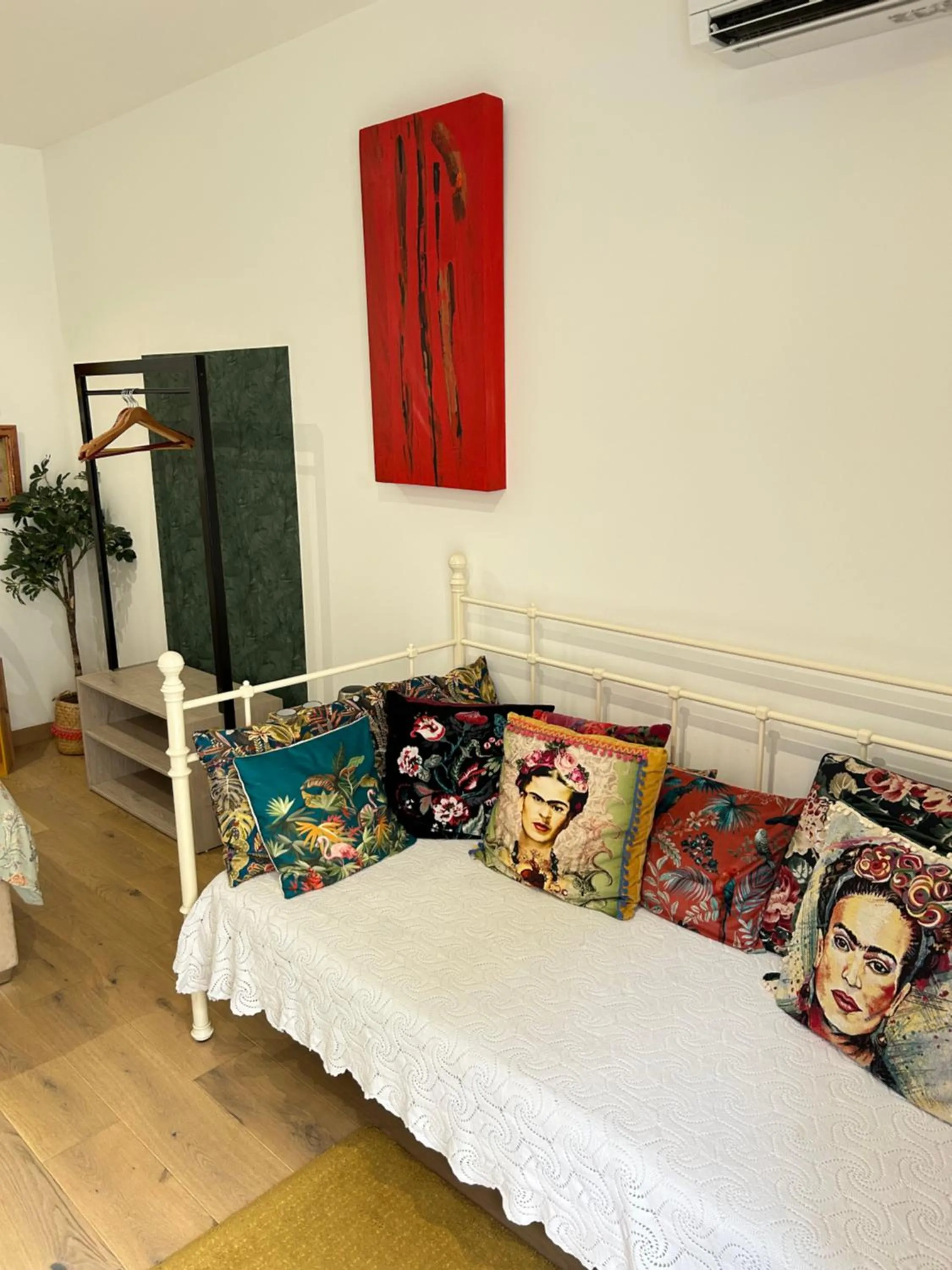 Bed in Atelier des Vidaux