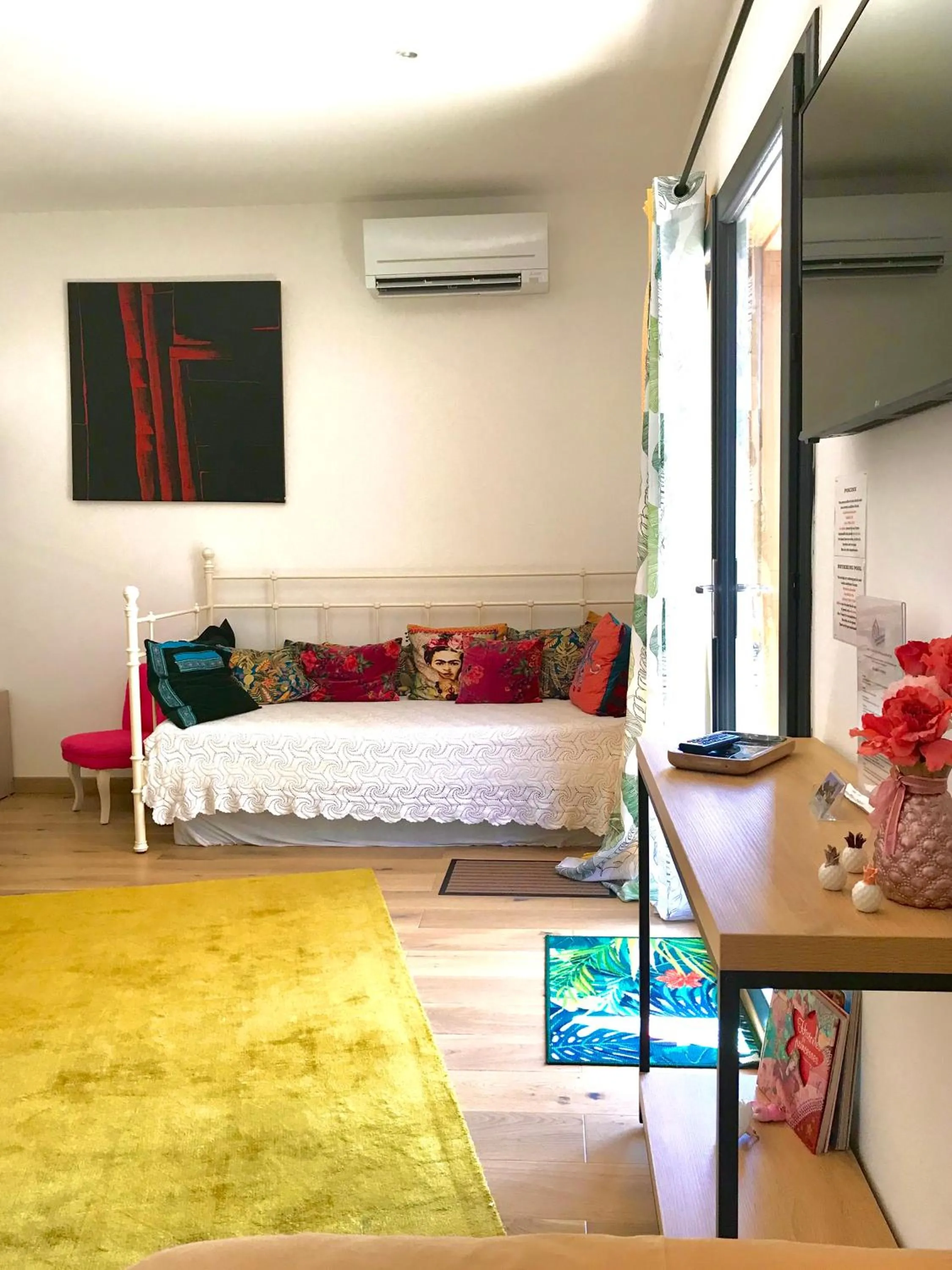 TV and multimedia, Bed in Atelier des Vidaux