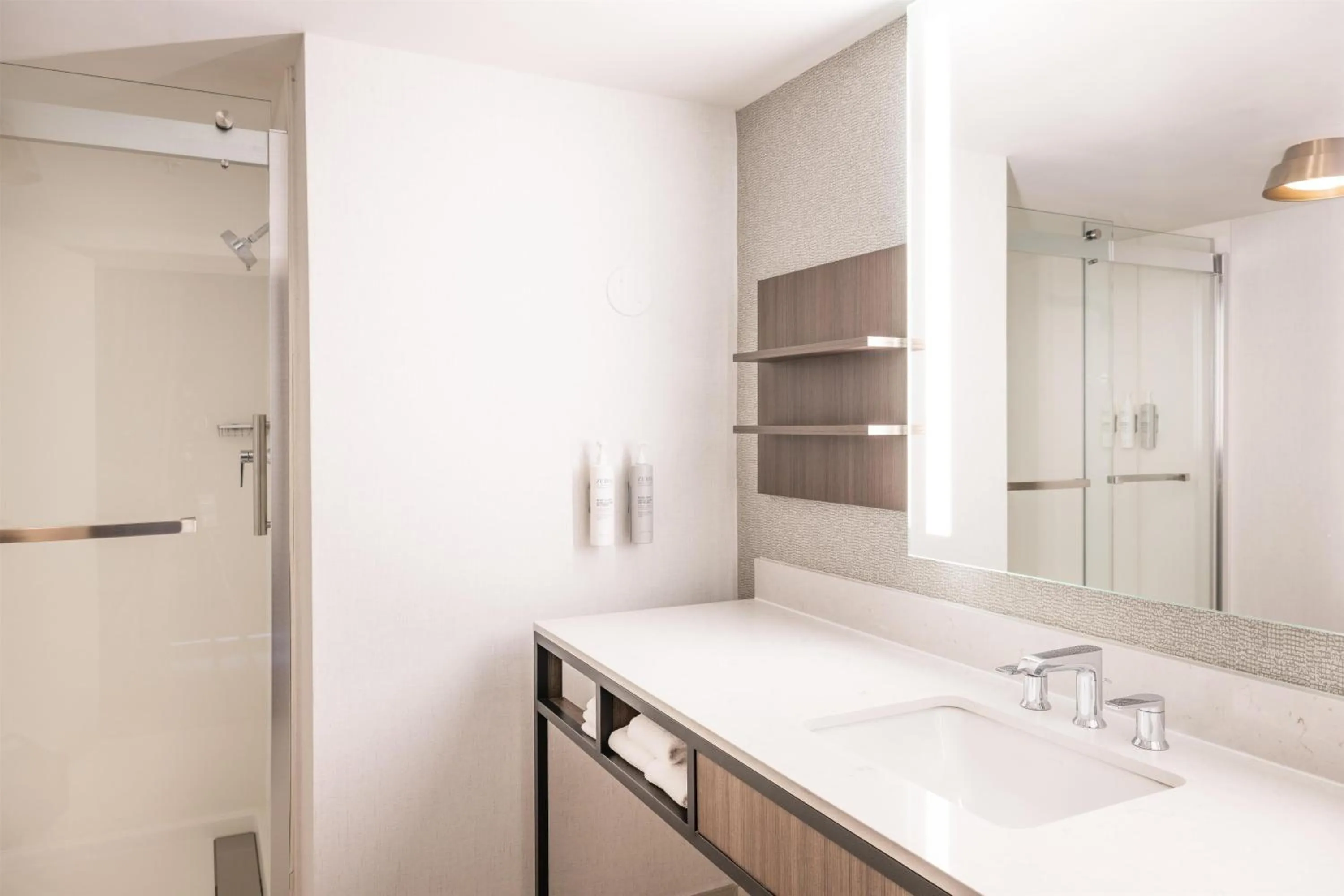 Bathroom in Hilton Garden Inn Denver Tech Center