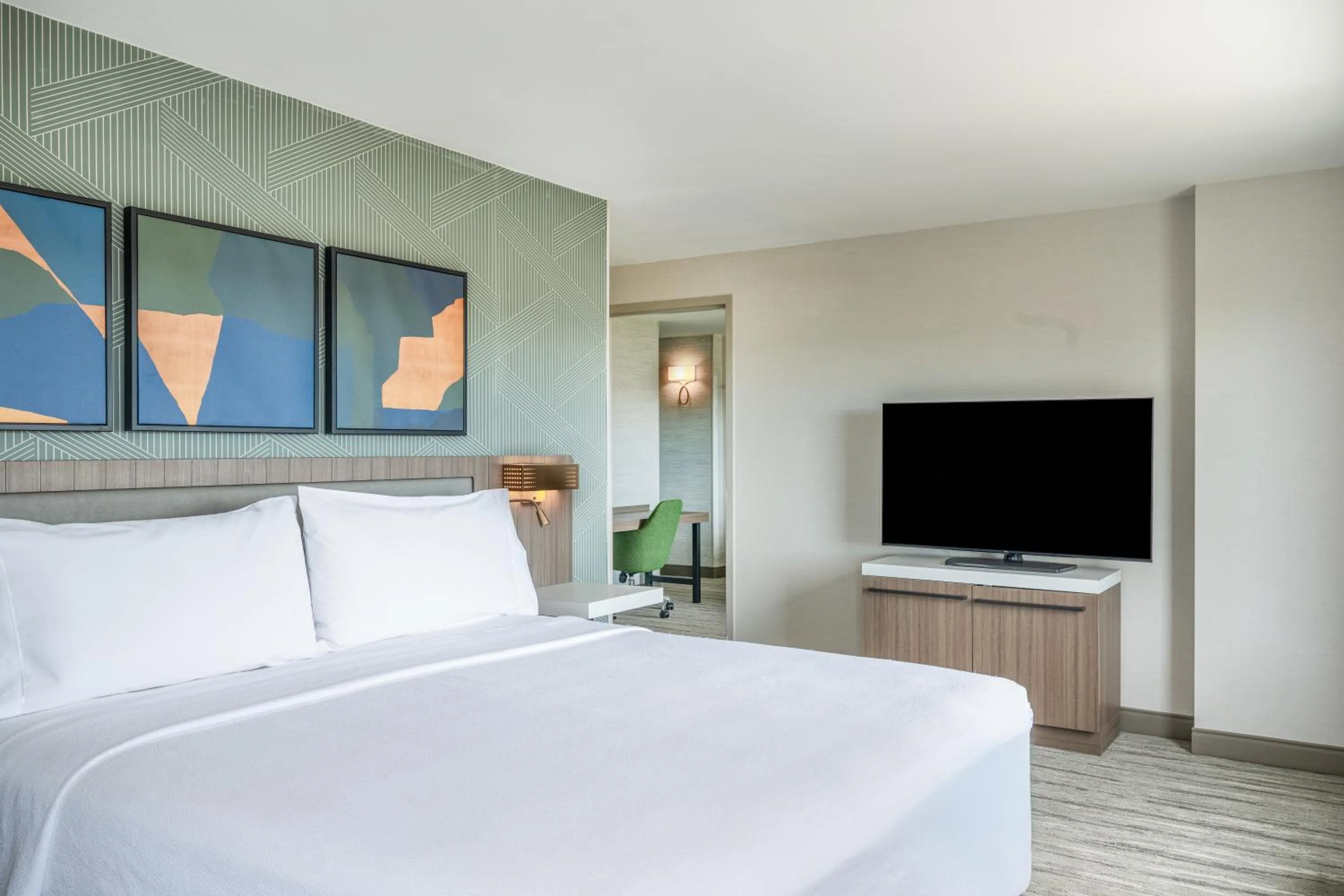 Bed in Hilton Garden Inn Denver Tech Center