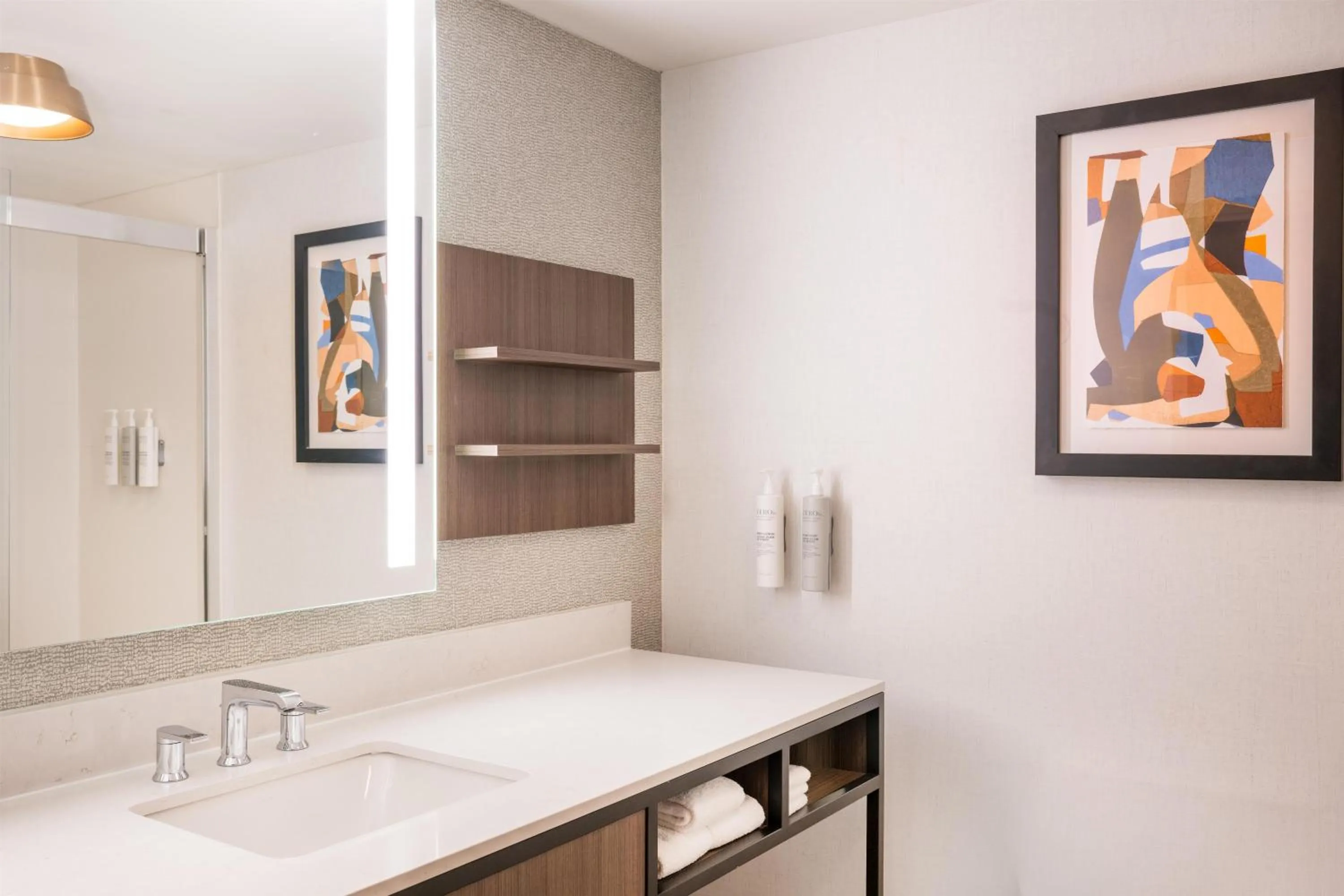 Bathroom in Hilton Garden Inn Denver Tech Center