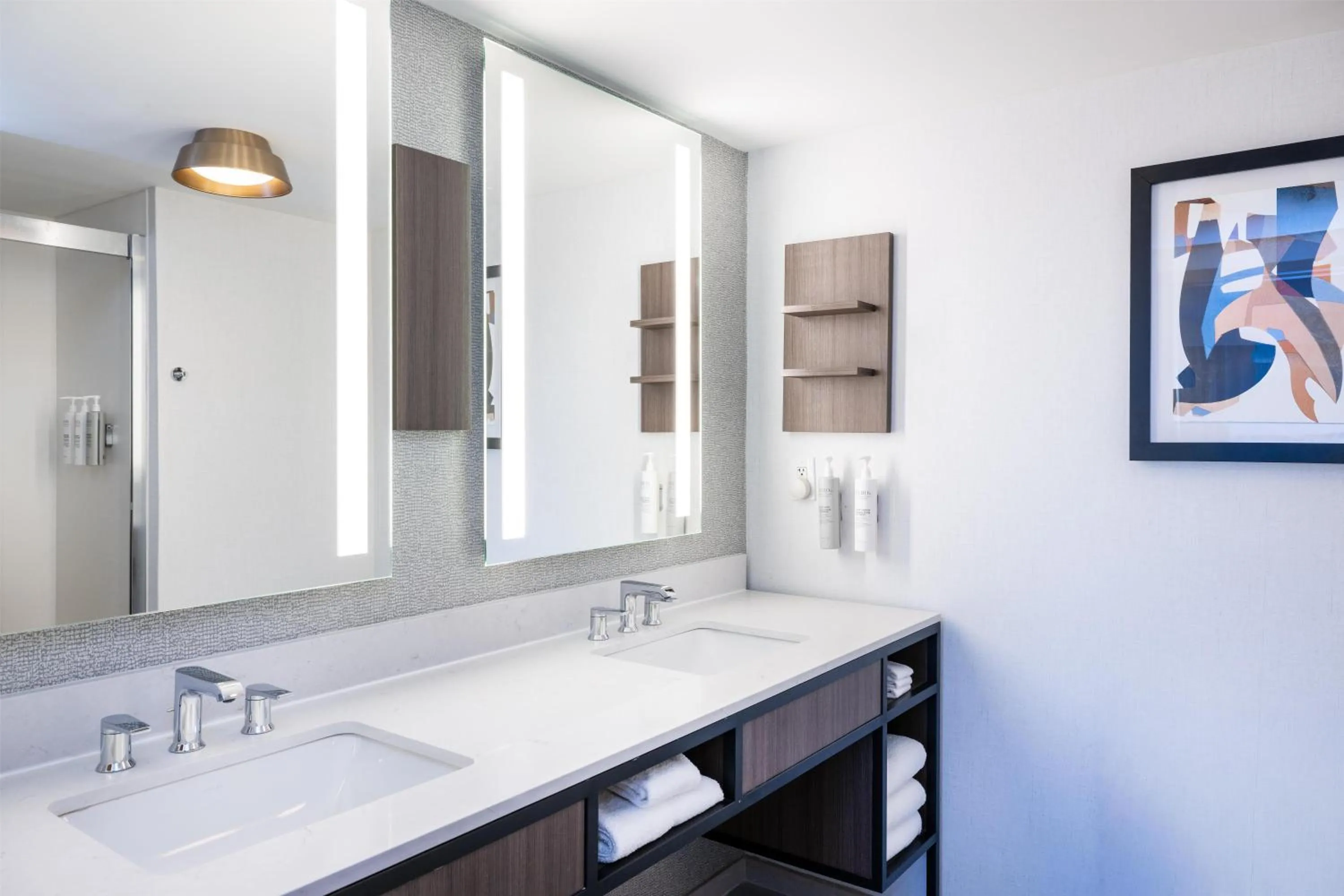 Bathroom in Hilton Garden Inn Denver Tech Center