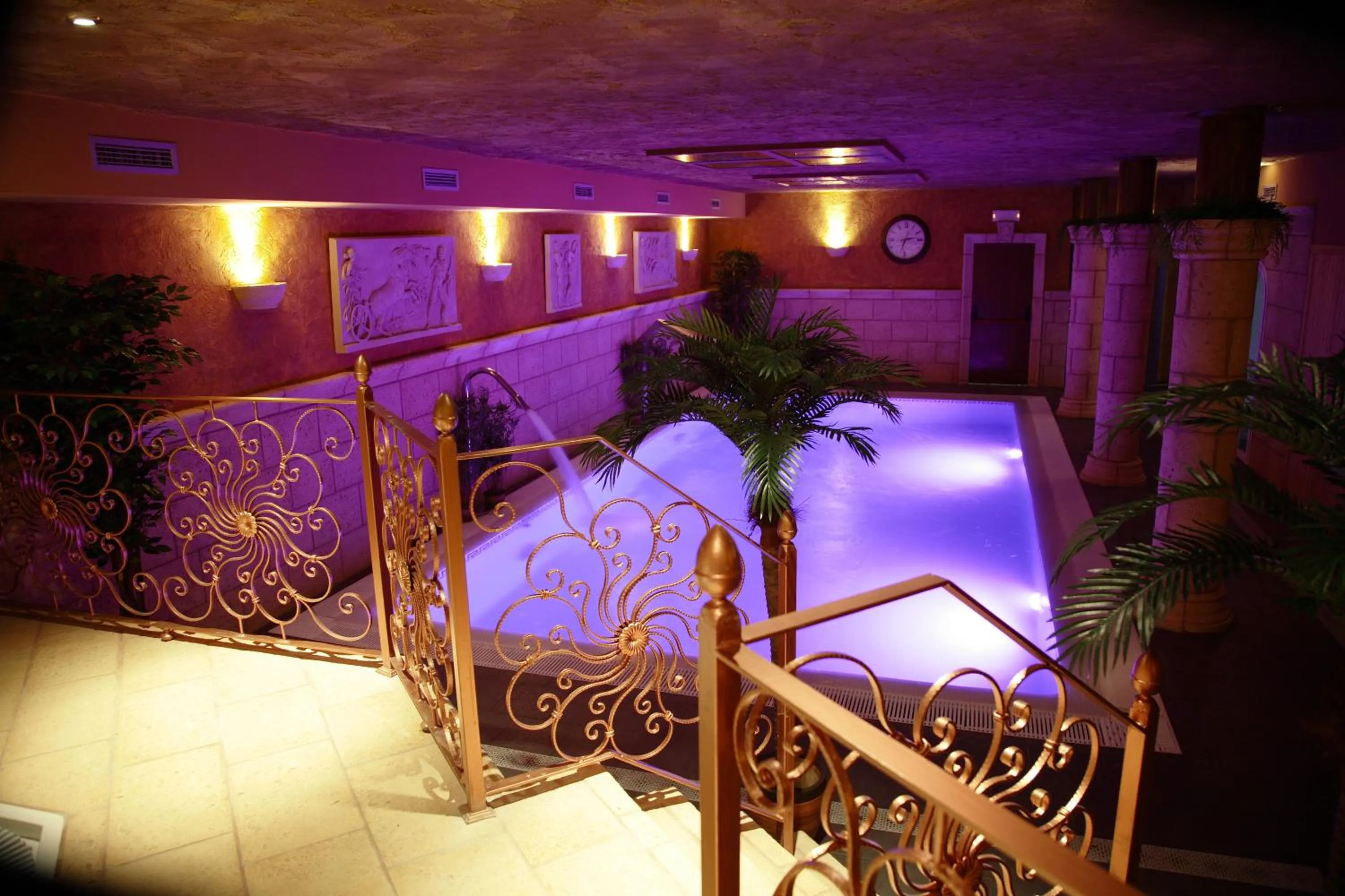 Spa and wellness centre/facilities in Posada-Spa Privilegio de Vara