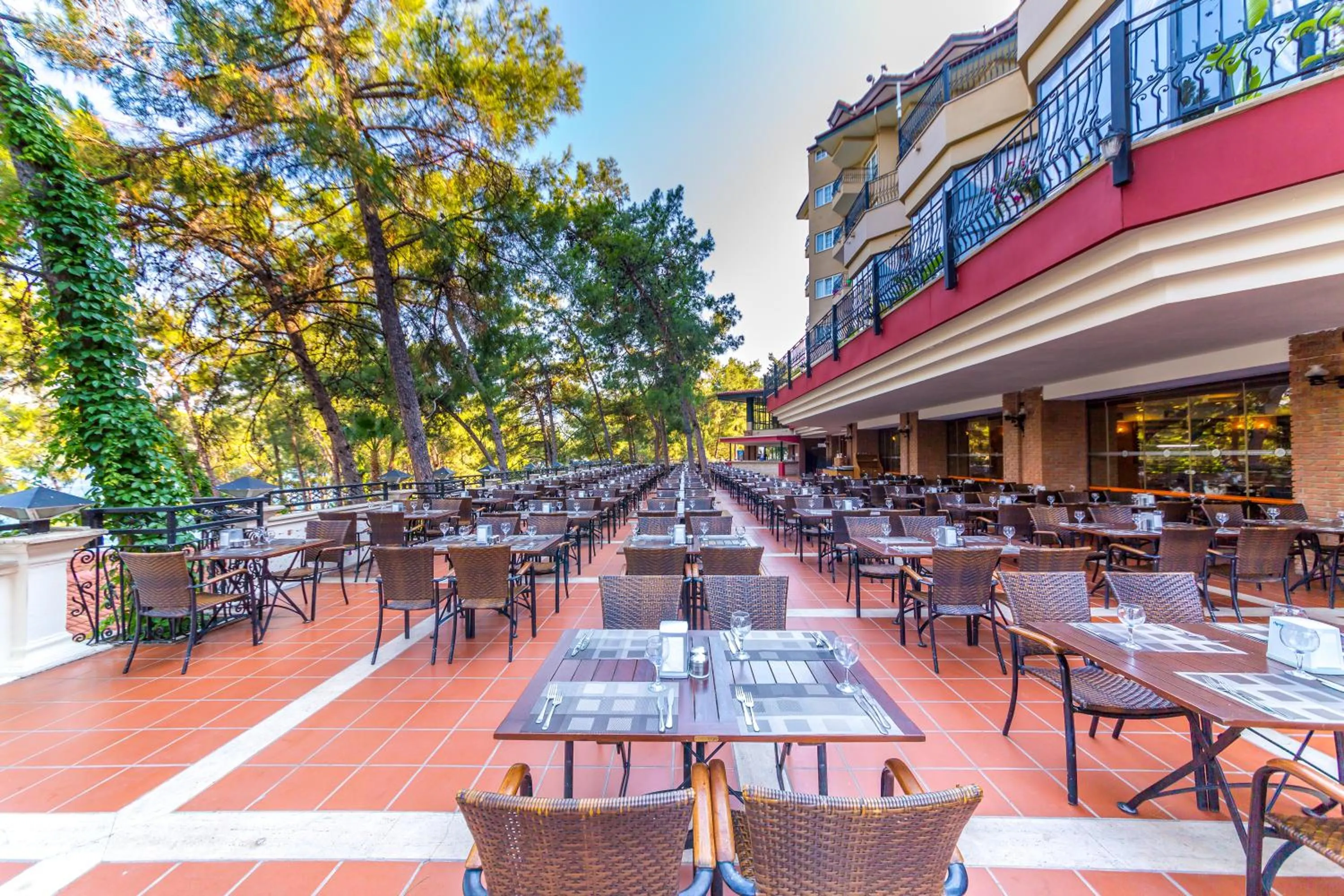 Restaurant/places to eat in Grand Yazıcı Club Marmaris Palace