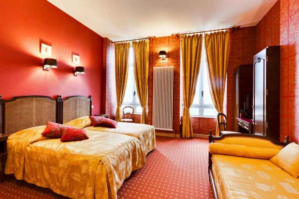 Twin Room - single occupancy in La Maison Des Officiers