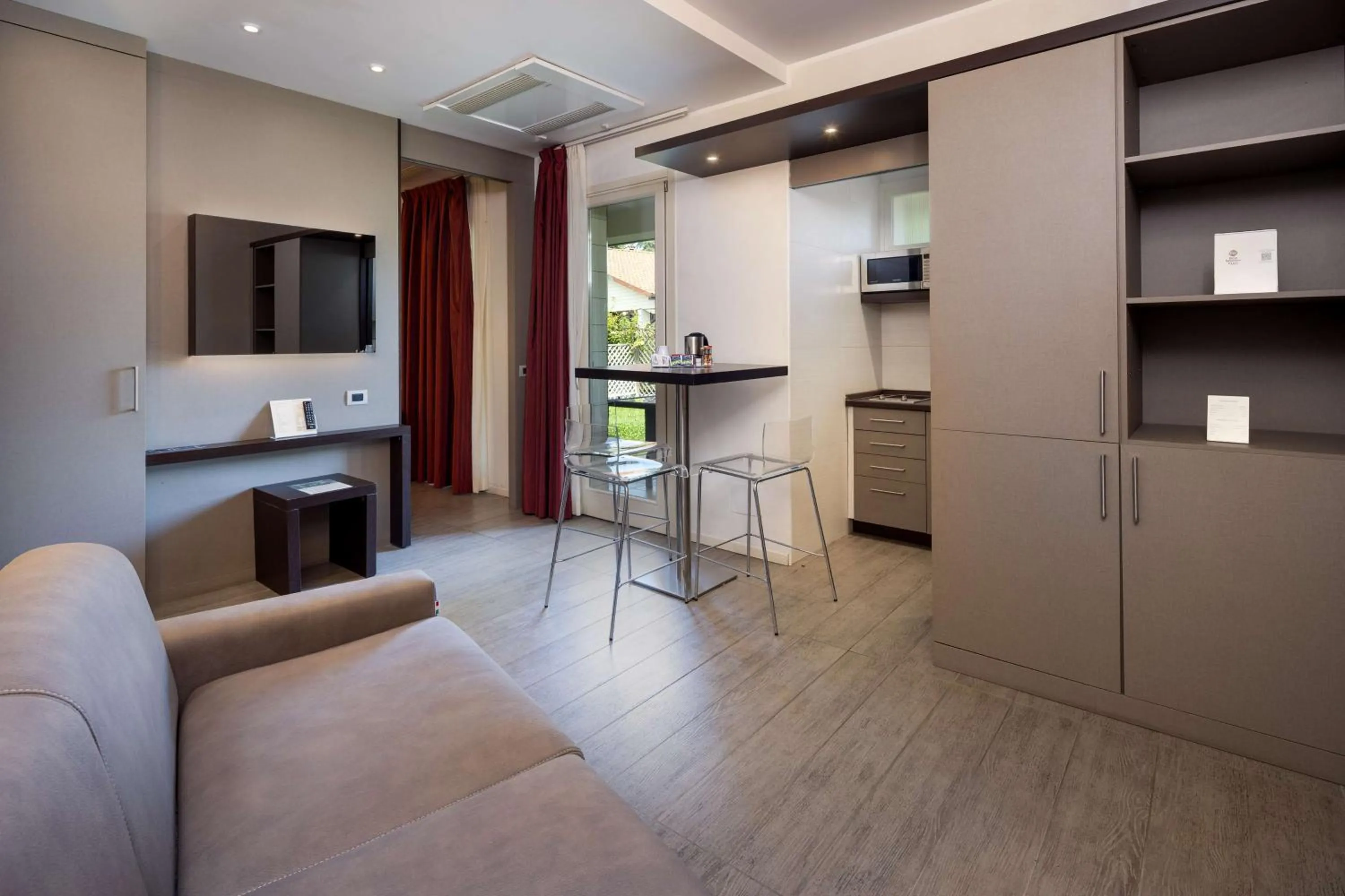 Photo of the whole room in Best Western Plus Hotel Modena Resort