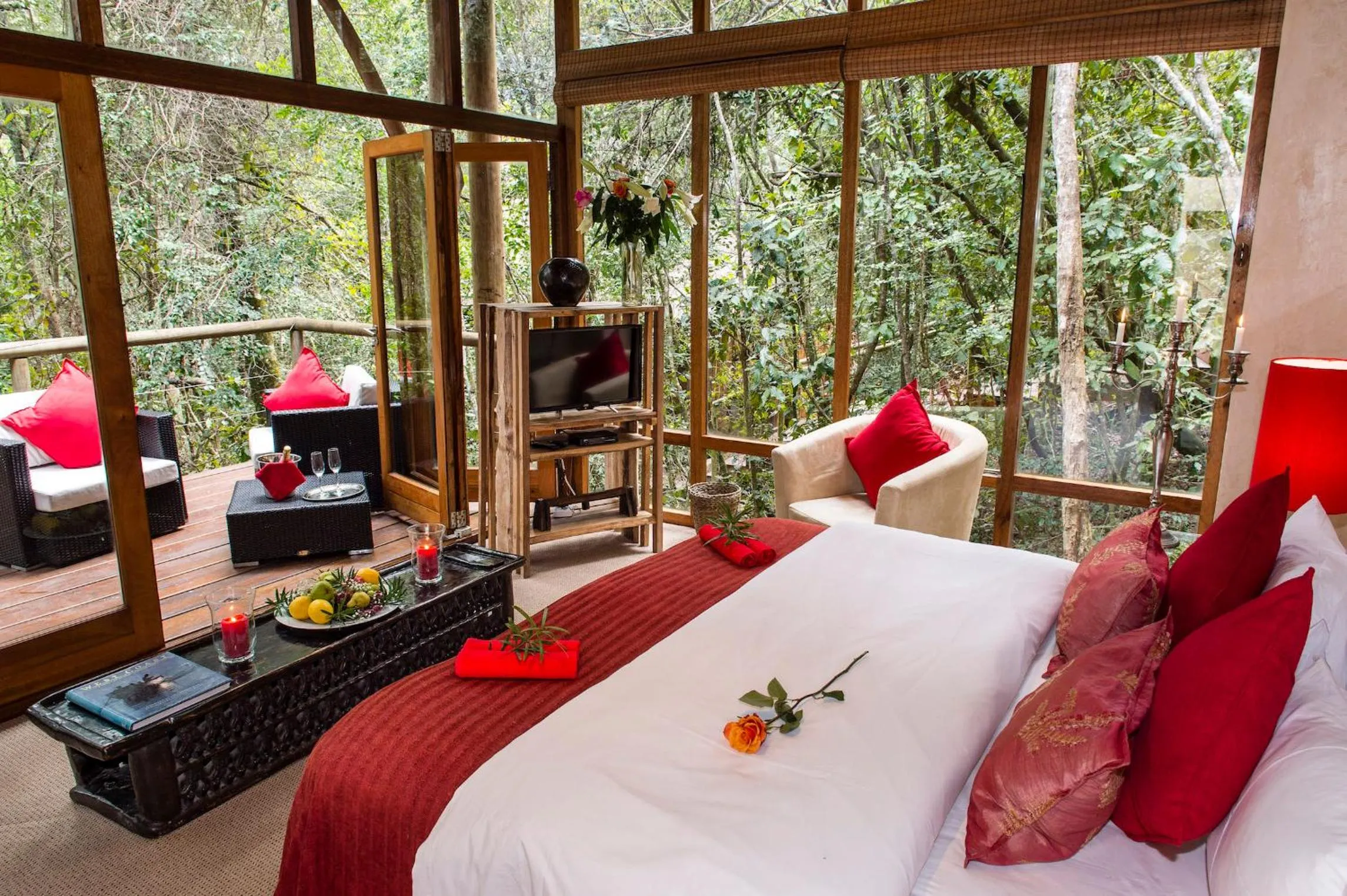 Bed in Trogon House and Forest Spa