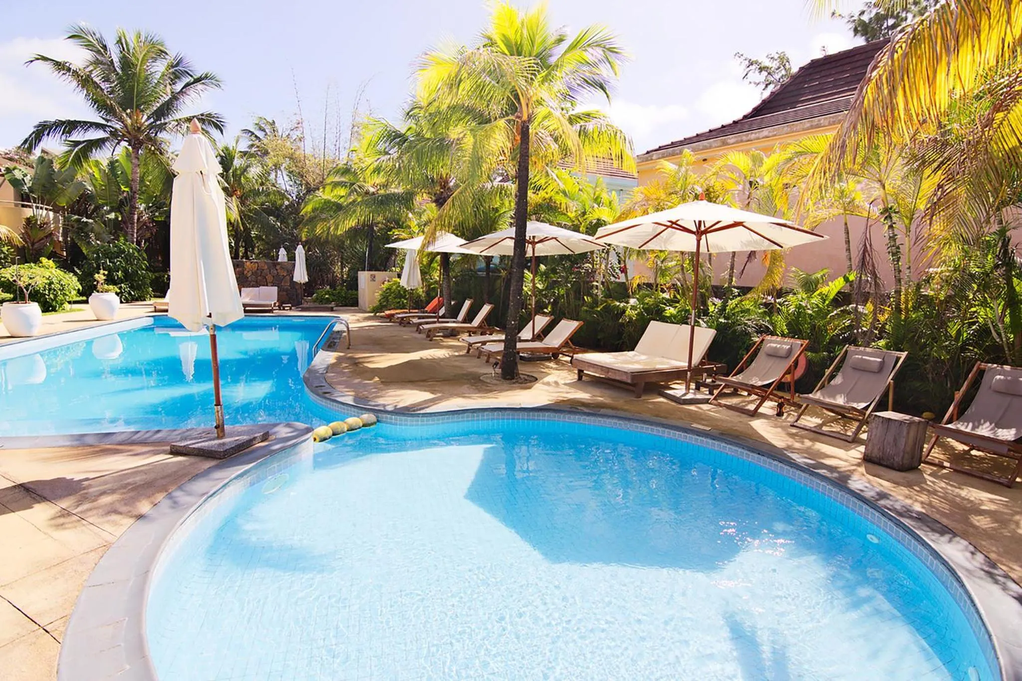 Pool view in Friday Attitude