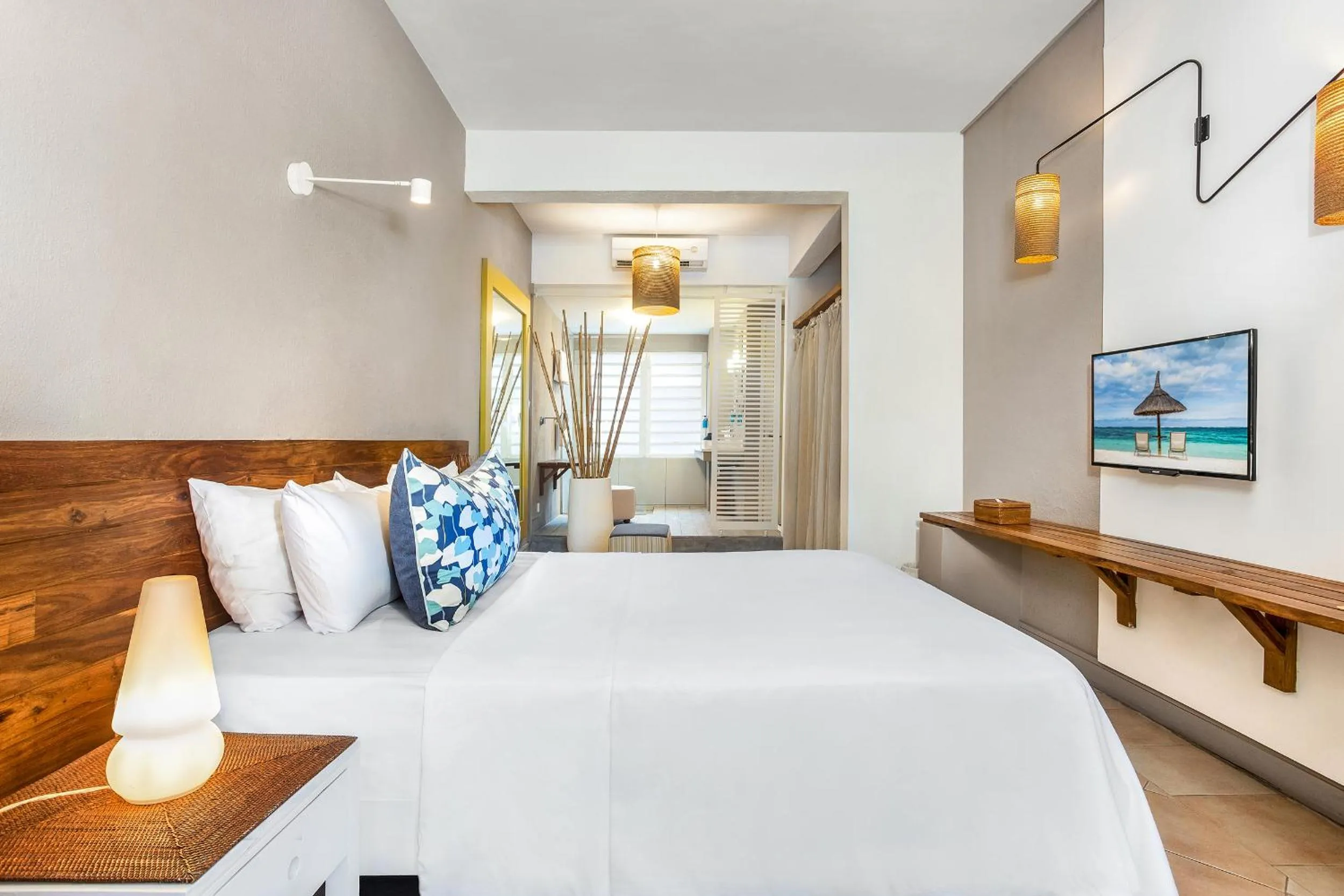 Bed in Friday Attitude