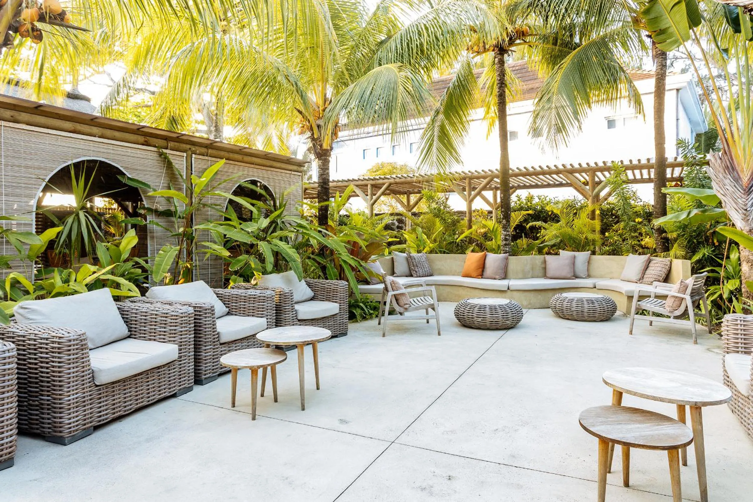 Restaurant/places to eat in Friday Attitude