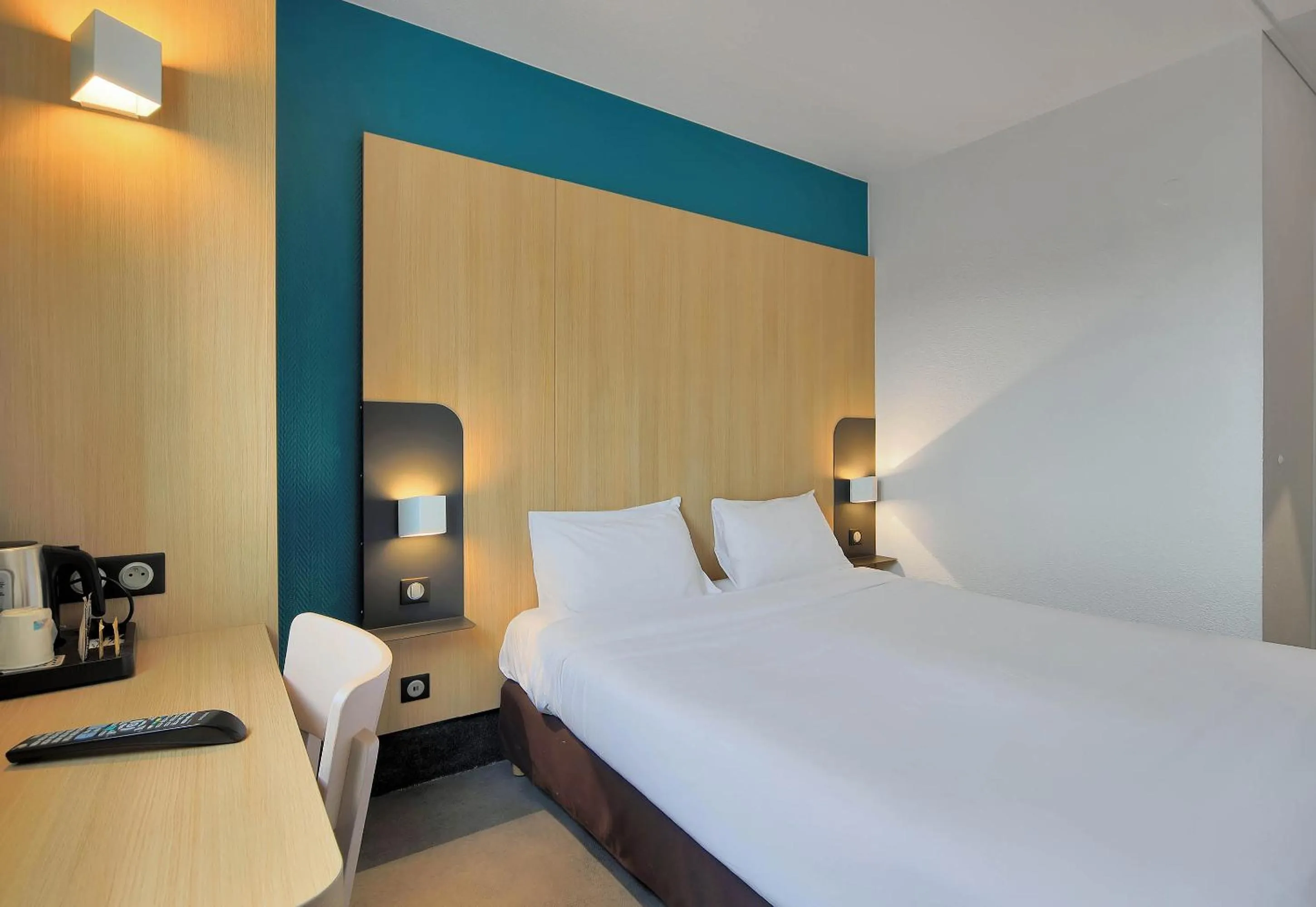 Bedroom, Bed in B&B HOTEL Le Tréport Friville