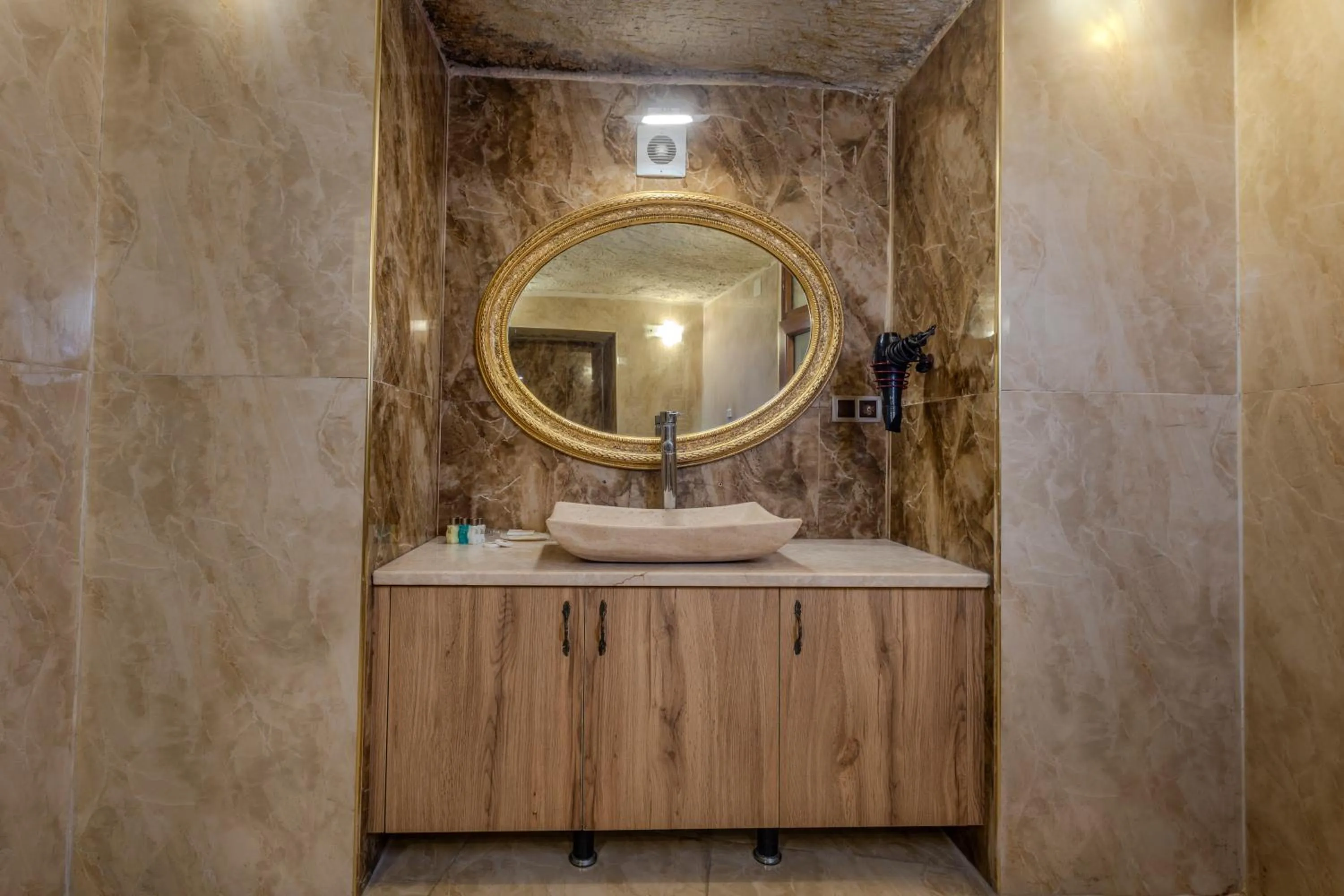 Shower in Kayatas Cave Suites