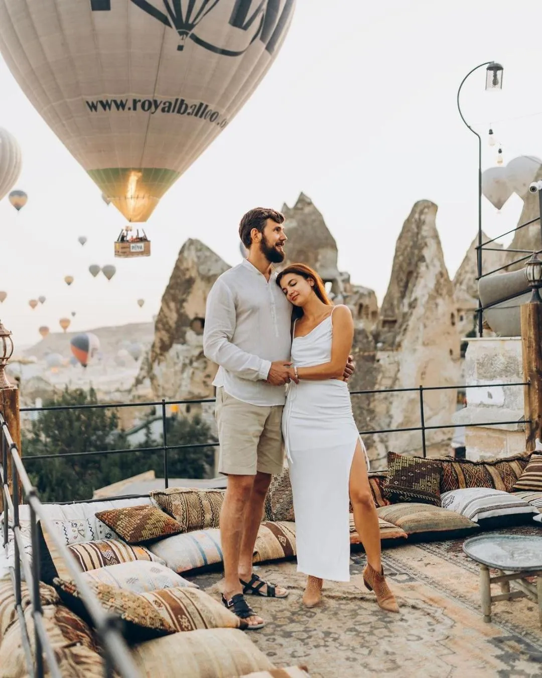 People in Kayatas Cave Suites