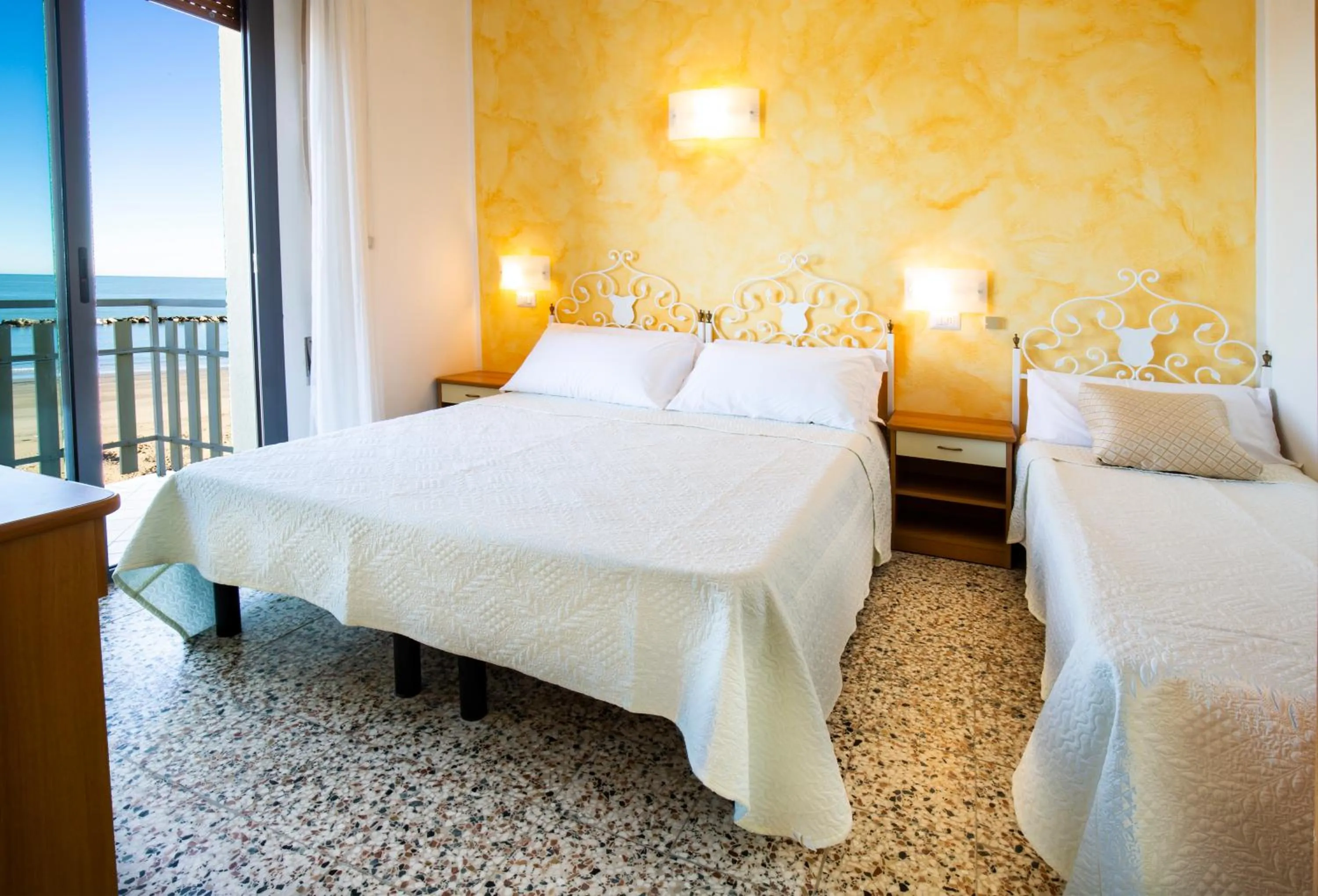 Bedroom, Bed in Hotel Villa Sole Resort