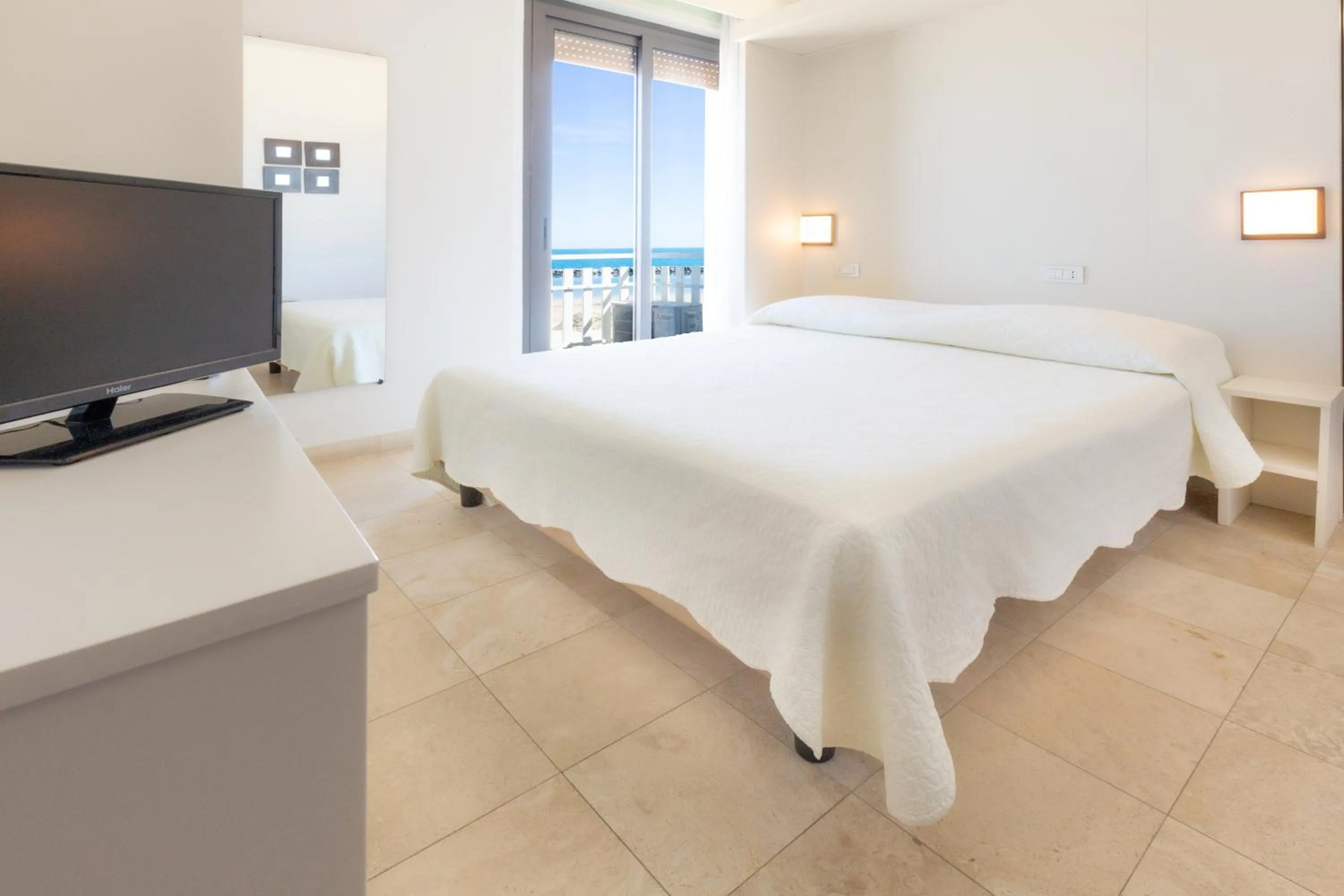 Bedroom, Bed in Hotel Villa Sole Resort