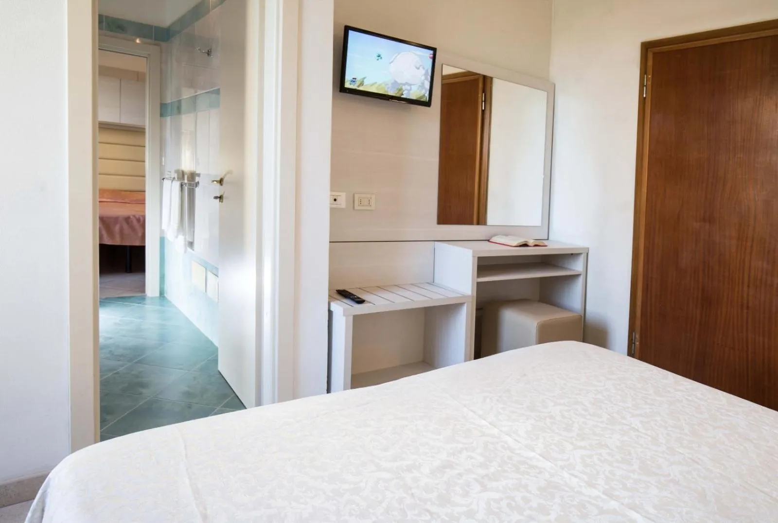 Photo of the whole room, Bed in Hotel Villa Sole Resort