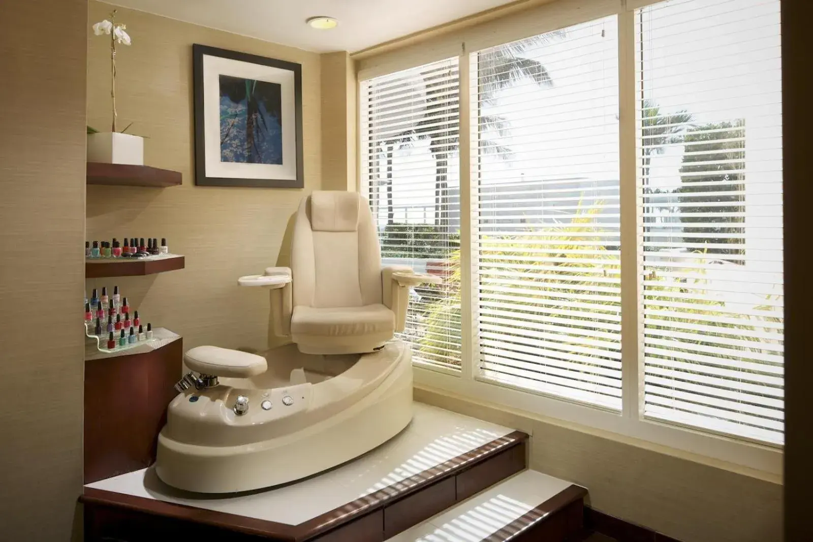 Spa and wellness centre/facilities in Beach House Fort Lauderdale, A Hilton Resort Spa and wellness centre/facilities in Beach House Fort Lauderdale, A Hilton Resort