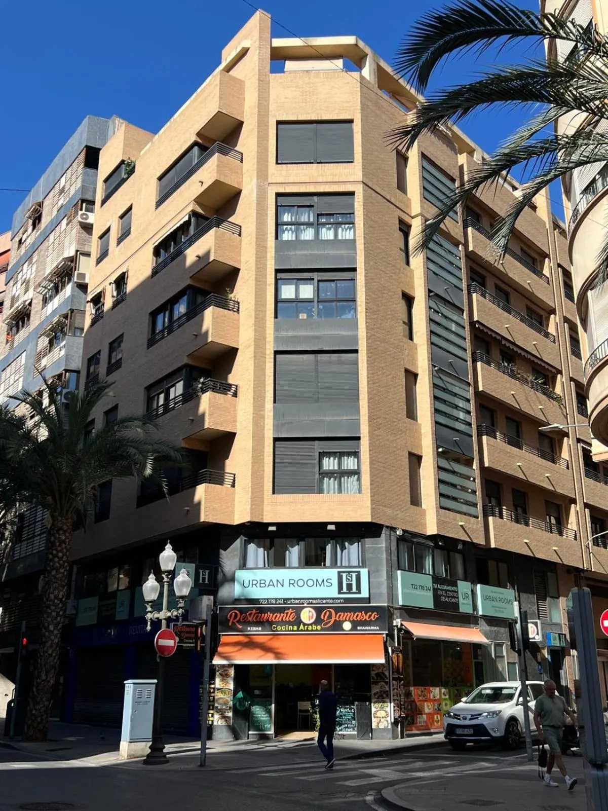 Property building in Urban Rooms Alicante