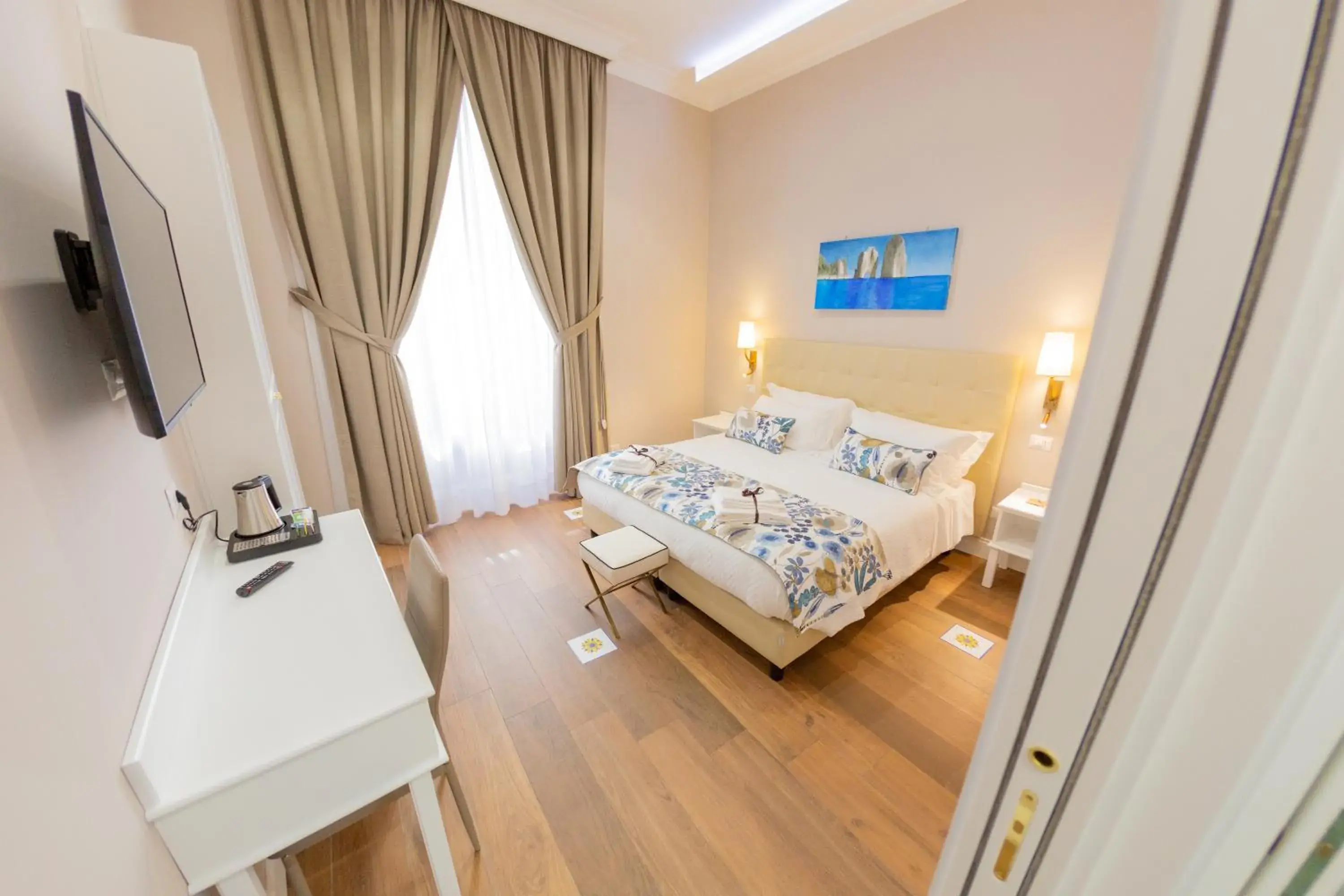 Standard Family Room in Suite CuoreNapoletano Standard Family Room in Suite CuoreNapoletano