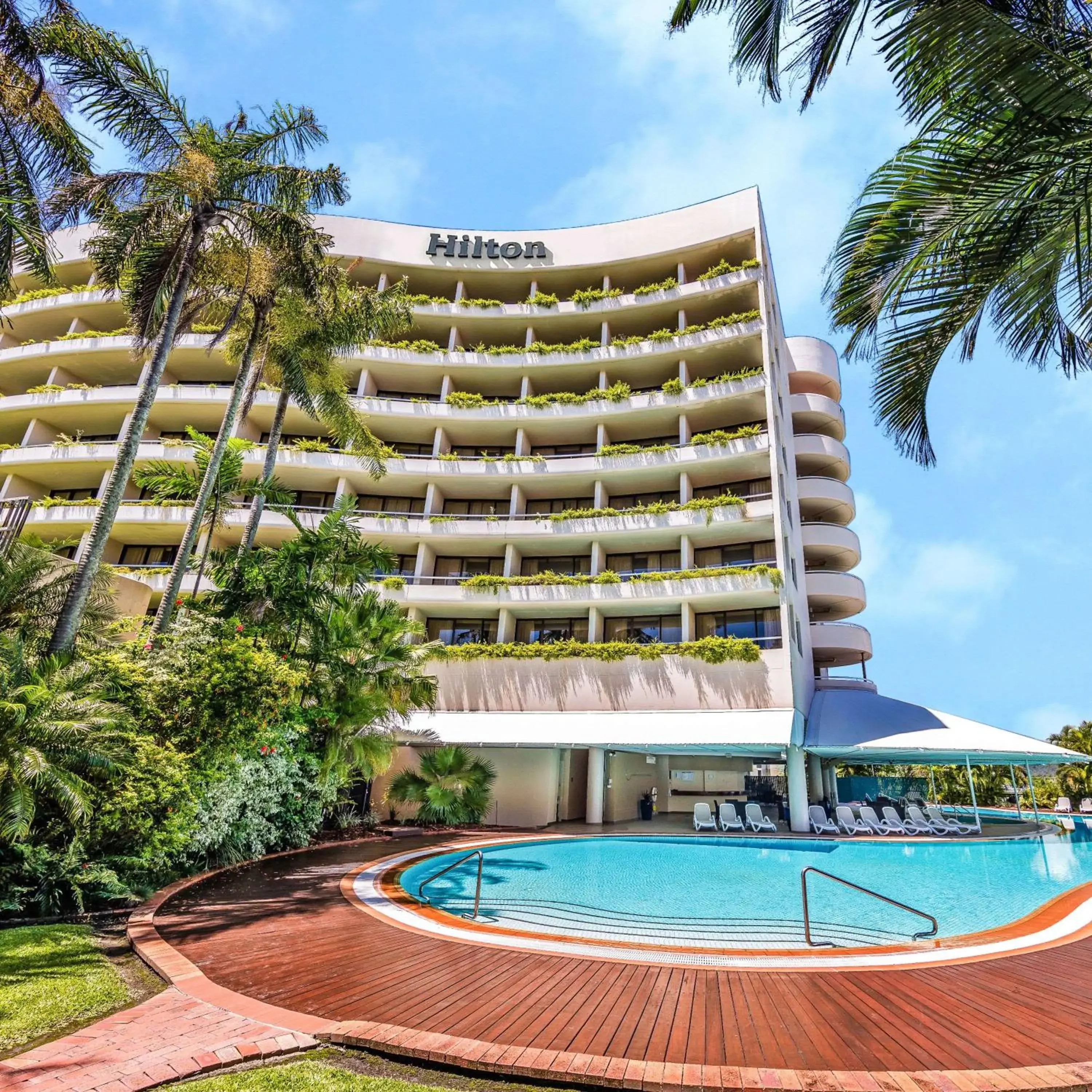 Property building in Hilton Cairns Property building in Hilton Cairns