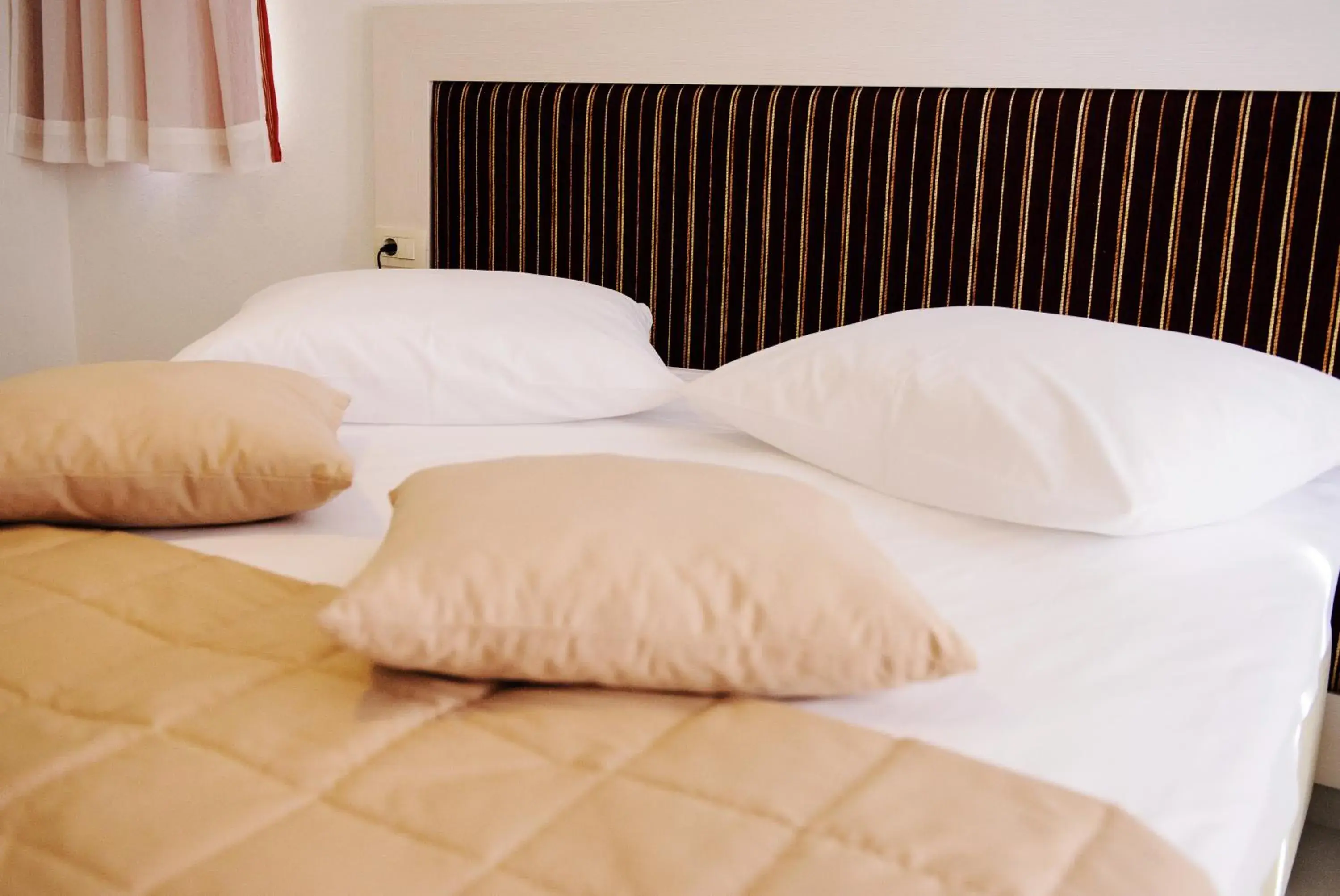 Two-Bedroom Apartment with Terrace in Villa Palloma Two-Bedroom Apartment with Terrace in Villa Palloma