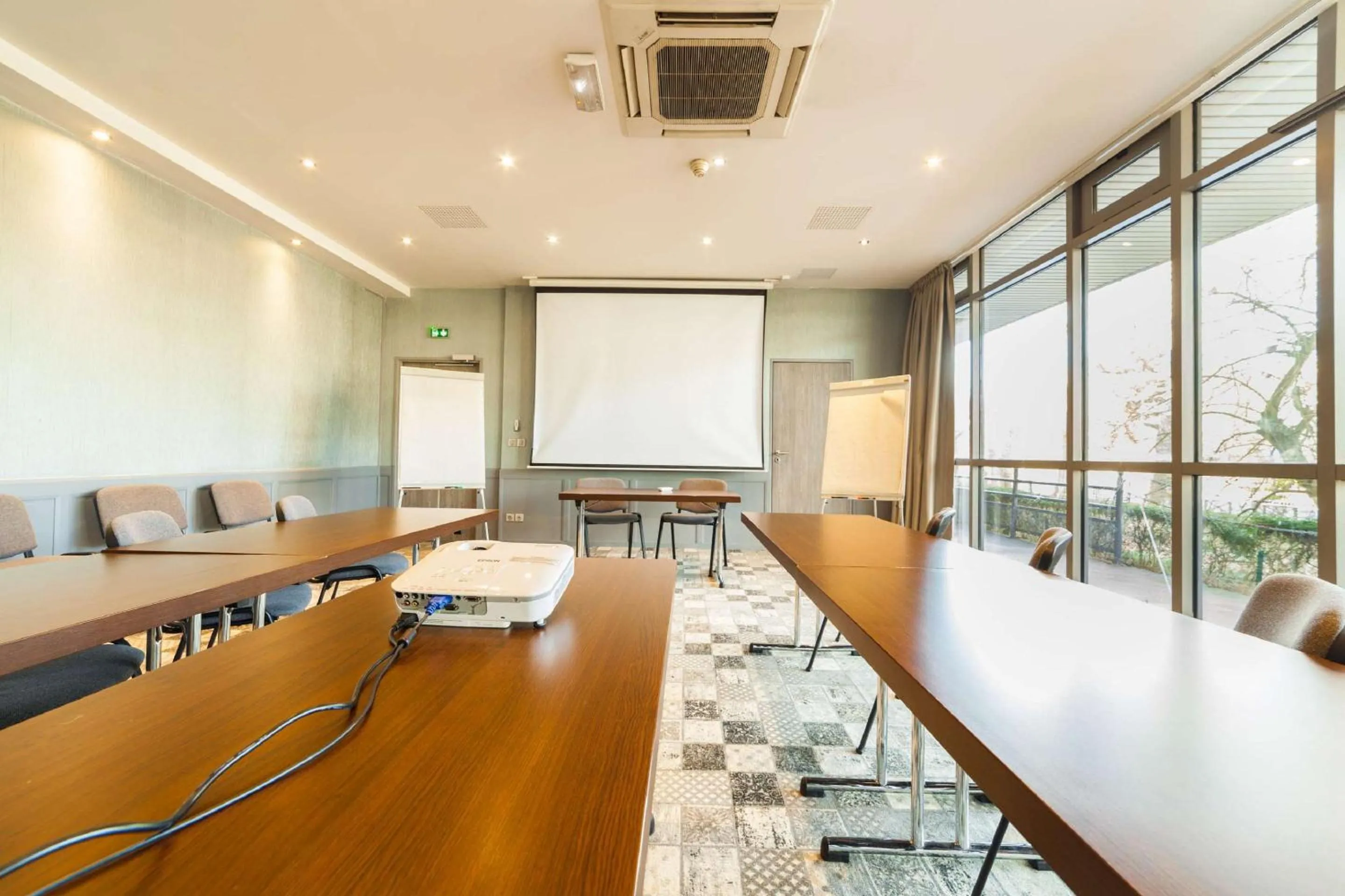 On site in Best Western Plus Evreux Palais Des Congrès