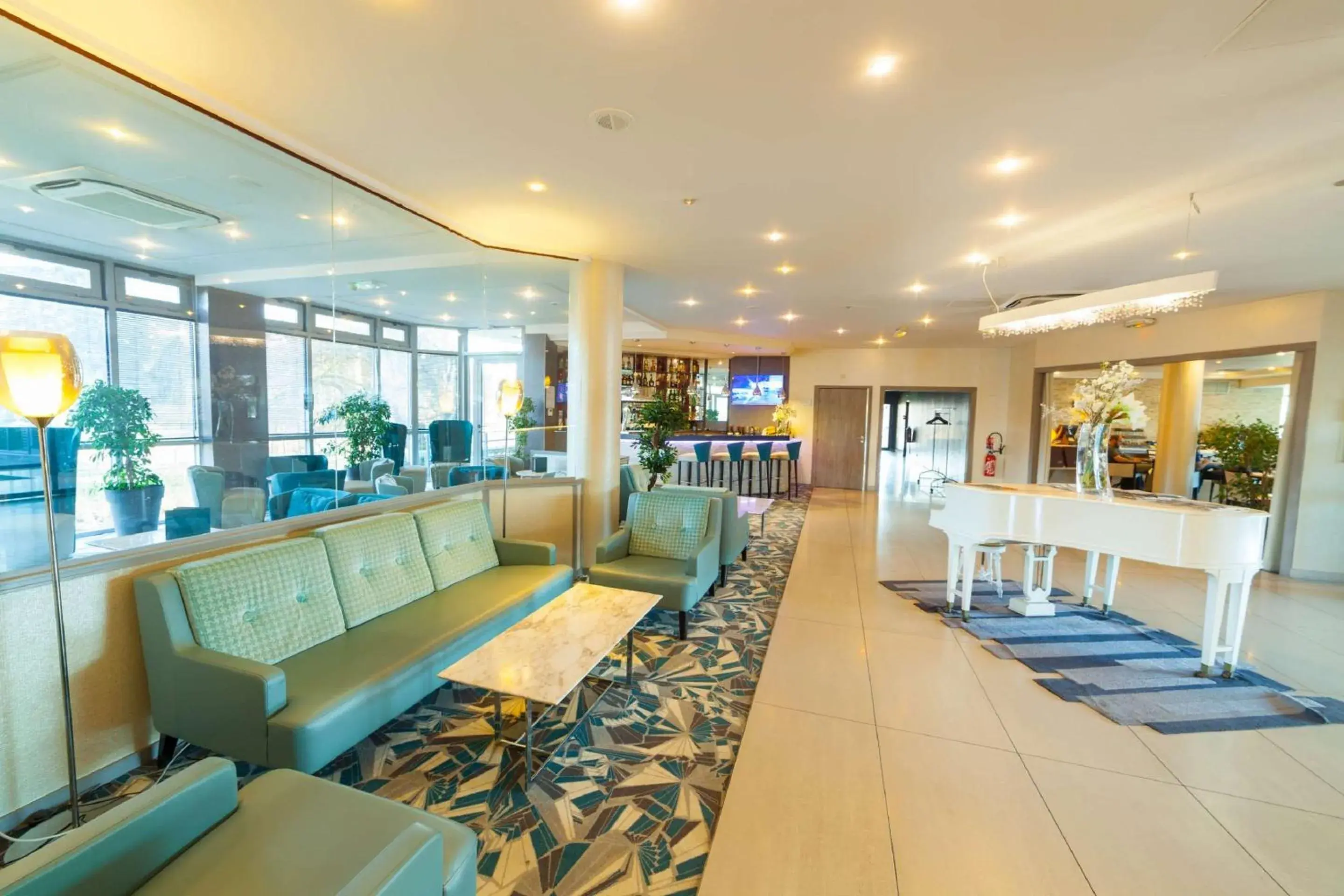 Lobby or reception in Best Western Plus Evreux Palais Des Congrès Lobby or reception in Best Western Plus Evreux Palais Des Congrès