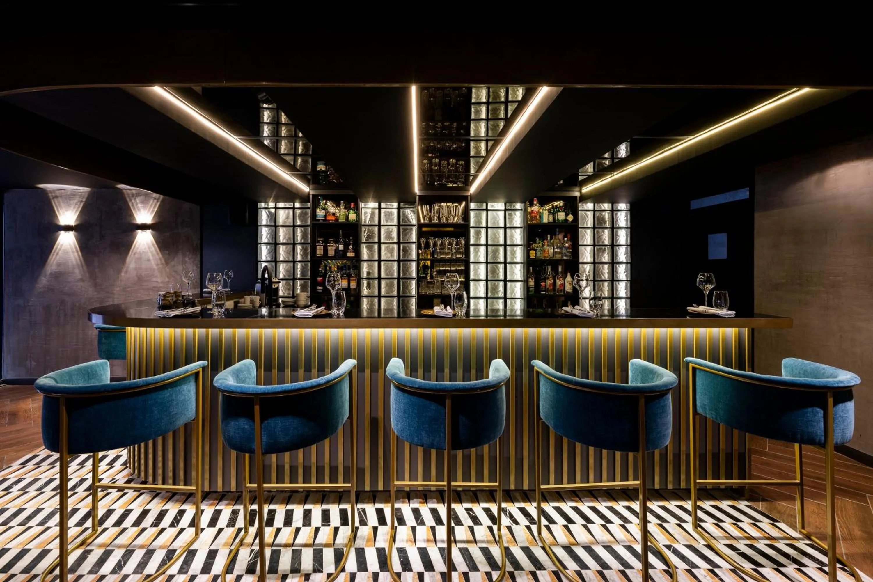 Lounge or bar in Suites by Vilar América