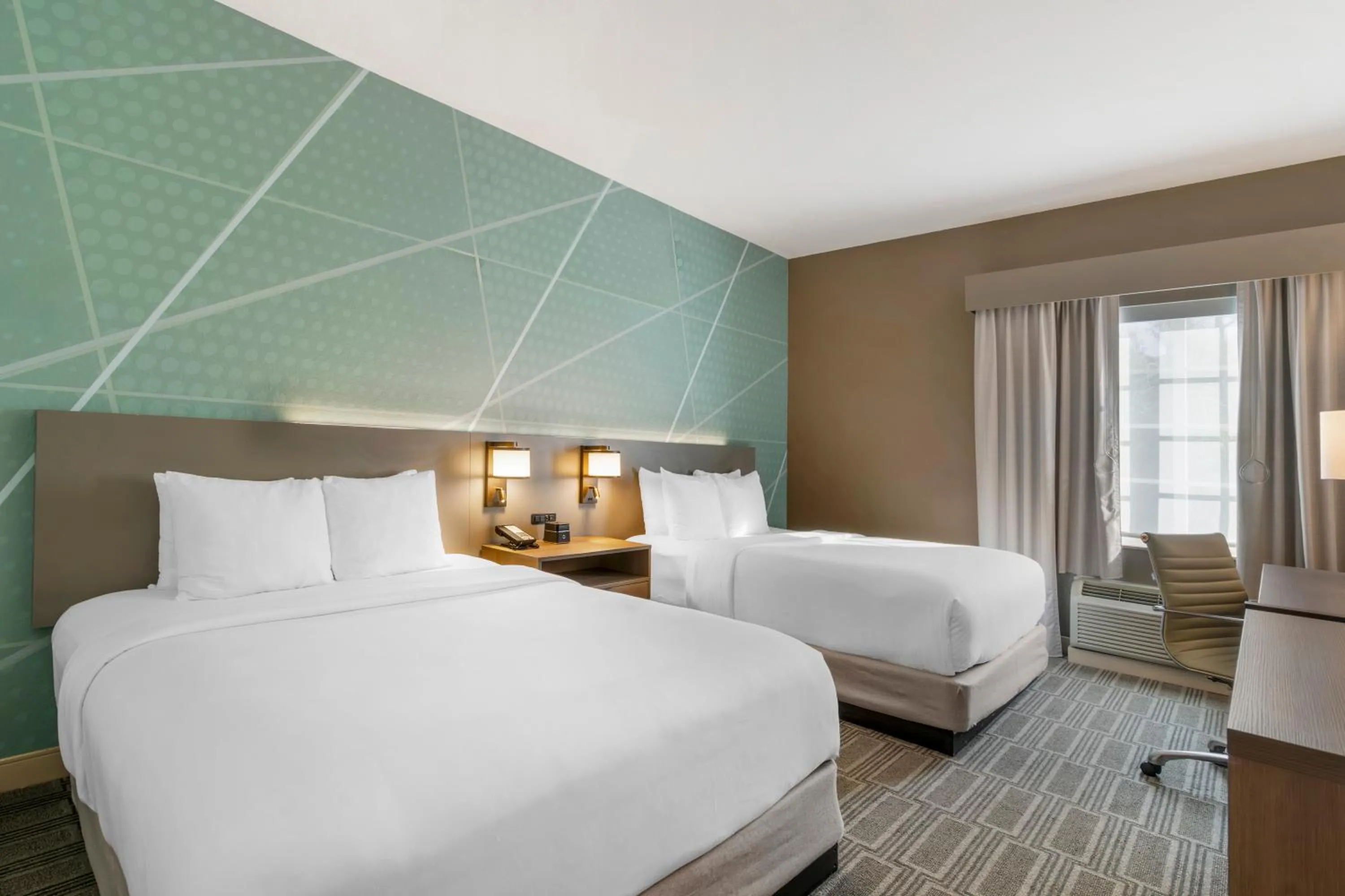 Bed in Comfort Inn & Suites Port Charlotte-Punta Gorda