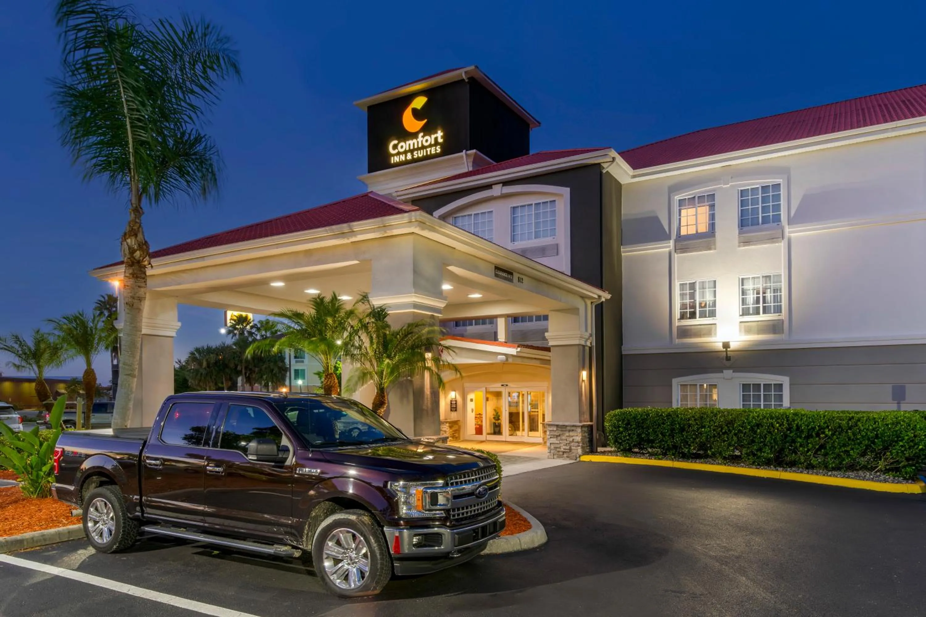 Property building in Comfort Inn & Suites Port Charlotte-Punta Gorda