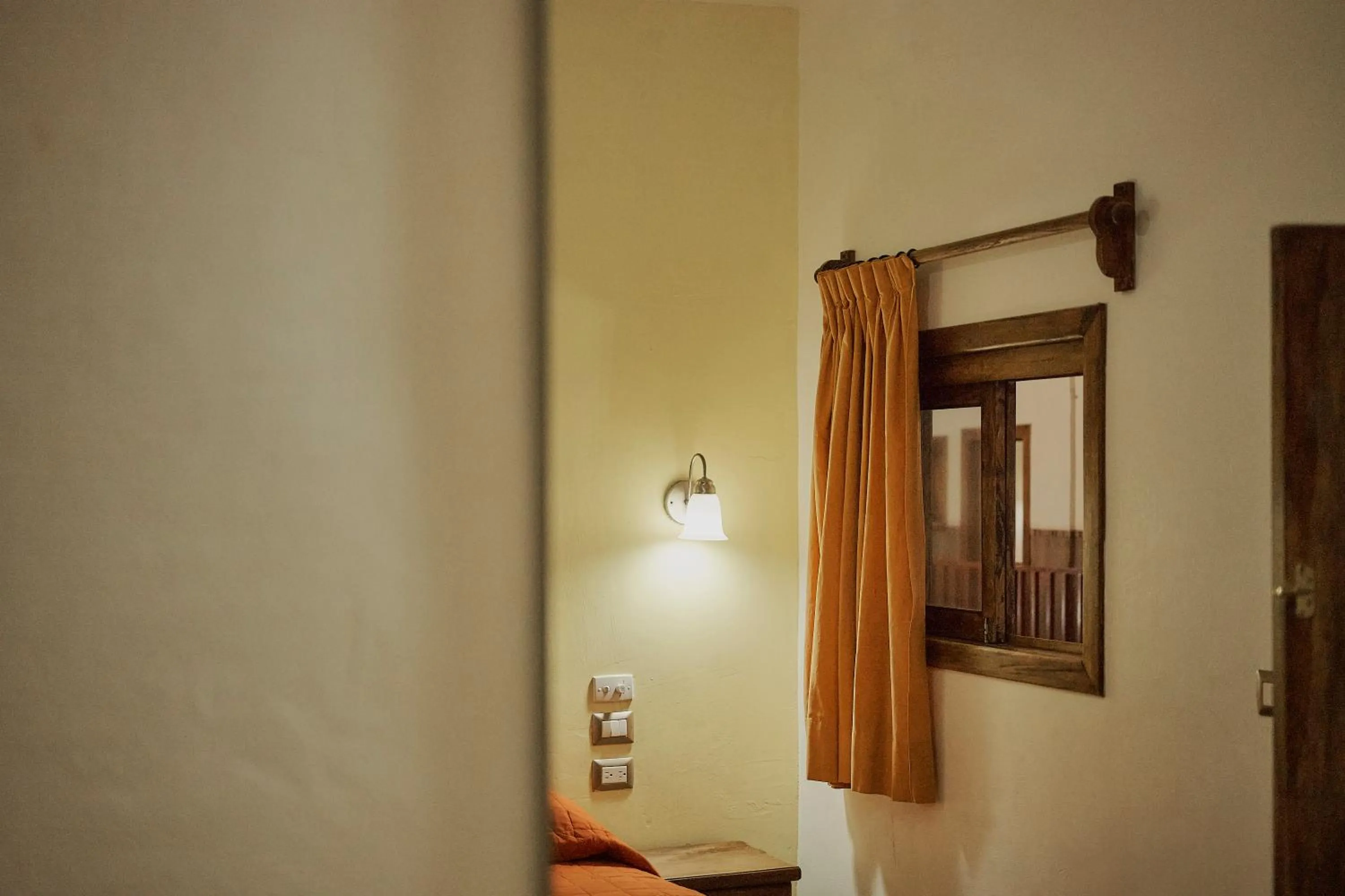 Photo of the whole room, Bed in Hotel Cervantino