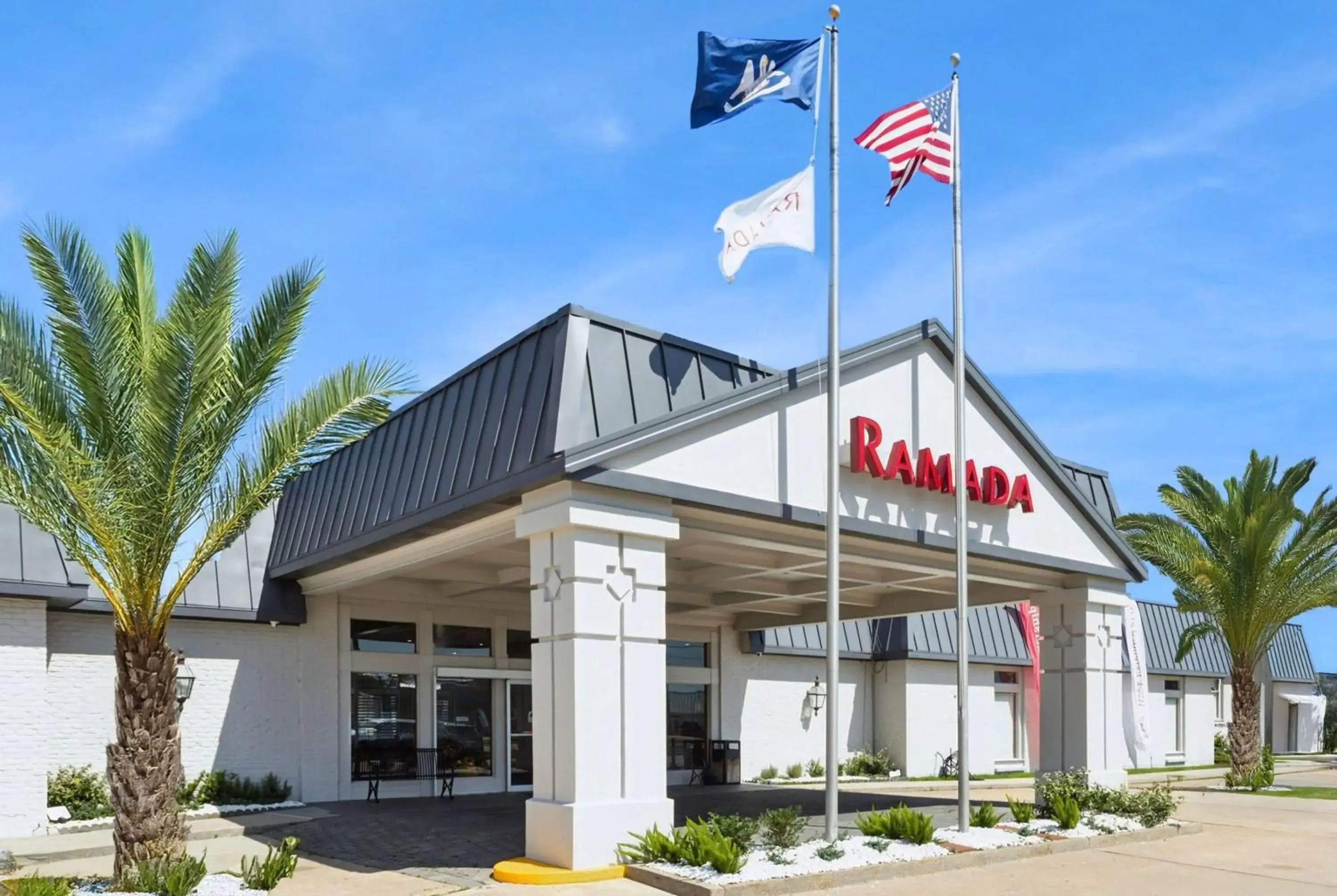 Property building in Ramada by Wyndham Houma Property building in Ramada by Wyndham Houma