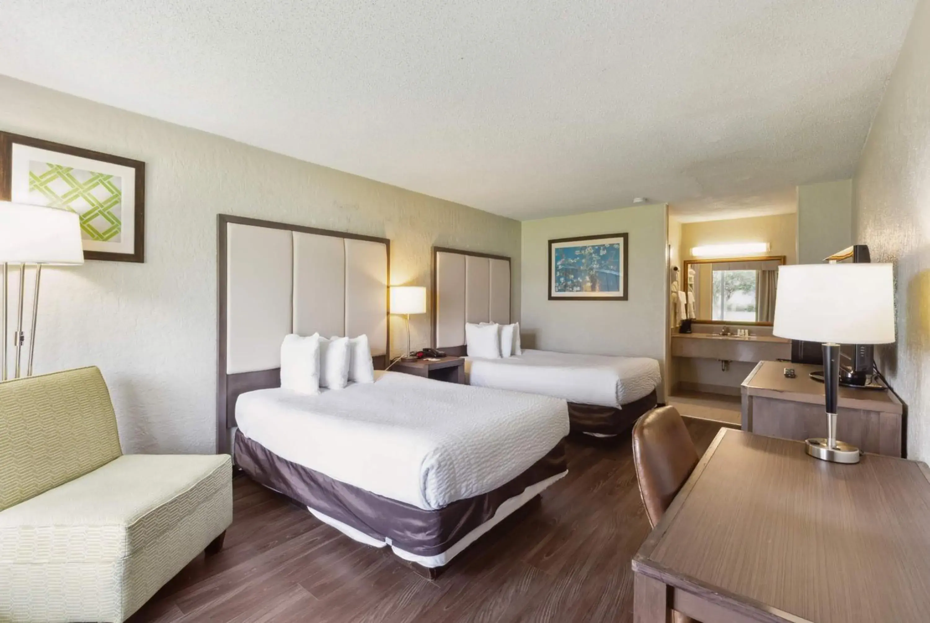Photo of the whole room, Bed in Ramada by Wyndham Houma Photo of the whole room, Bed in Ramada by Wyndham Houma