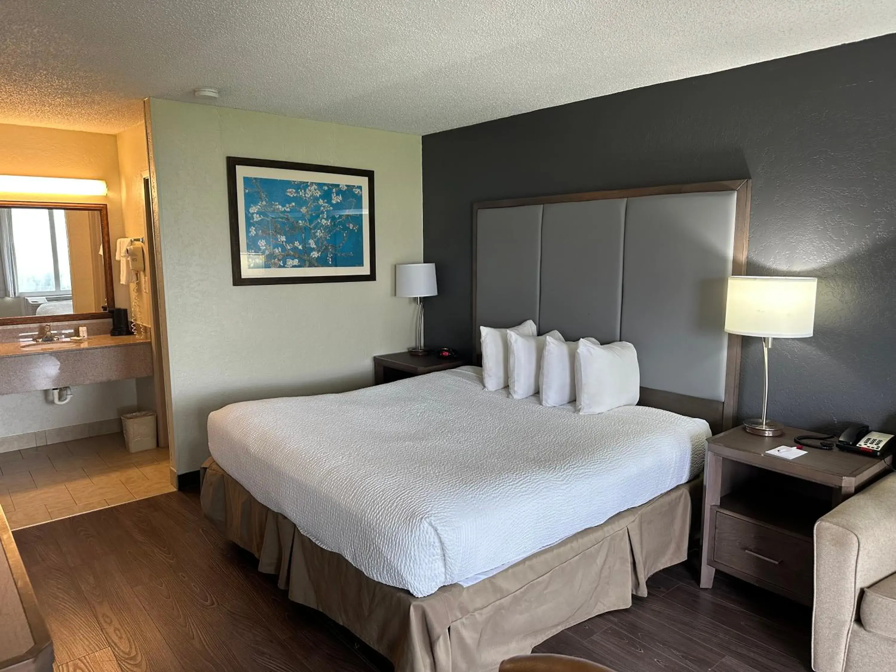 Bed in Ramada by Wyndham Houma Bed in Ramada by Wyndham Houma