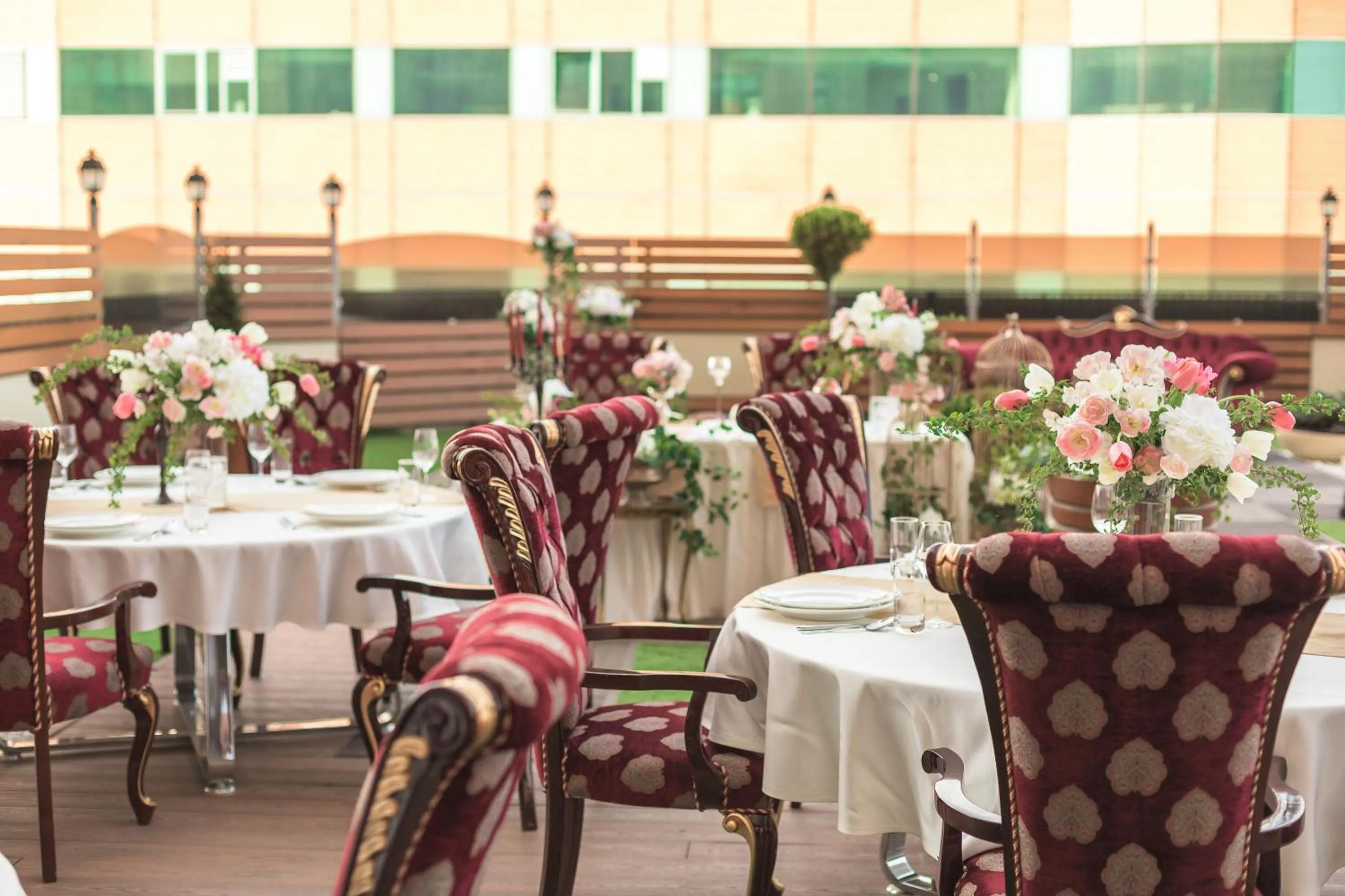 Restaurant/places to eat in Ark Palace Hotel & SPA