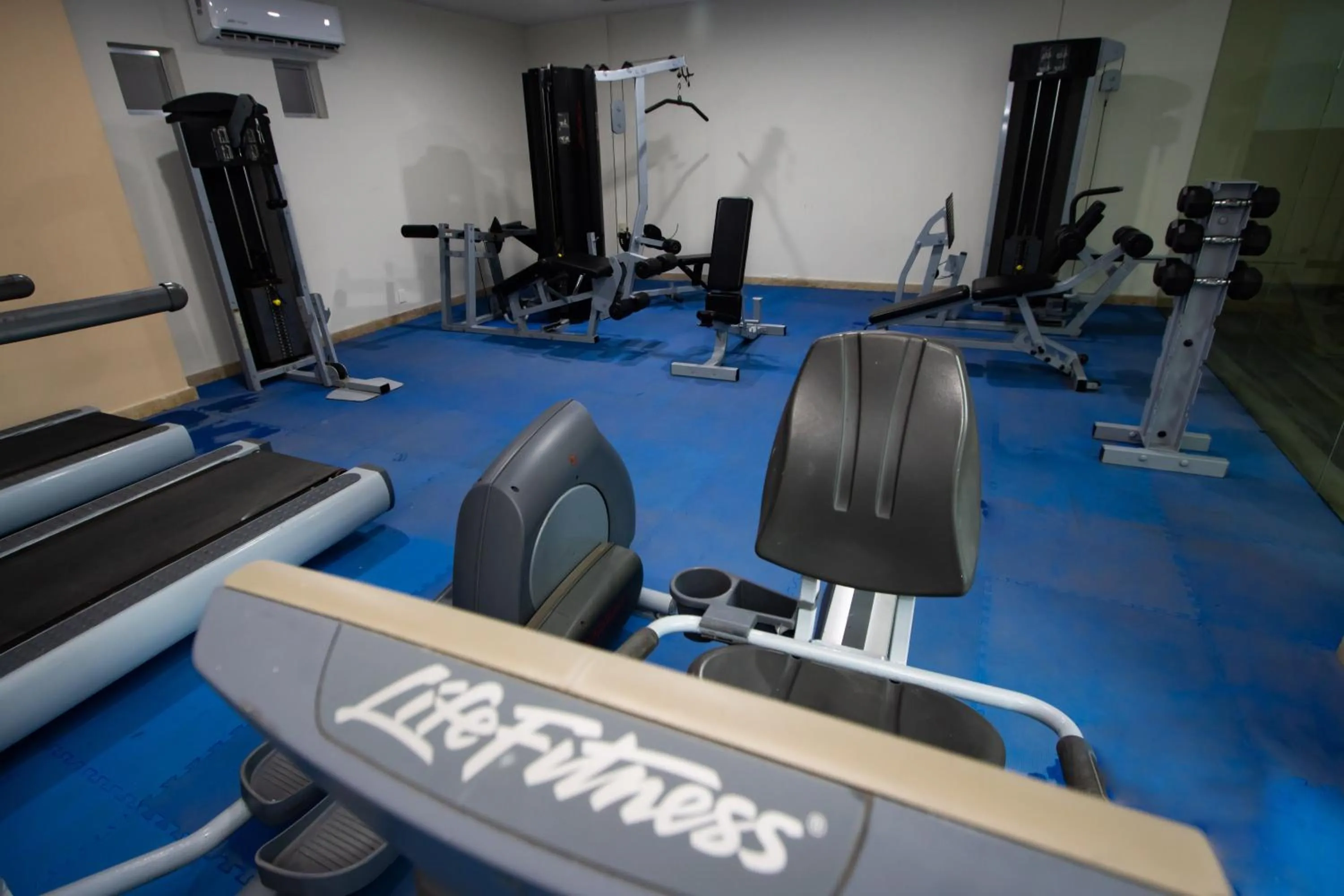Fitness centre/facilities in Coral Island Beach View Hotel