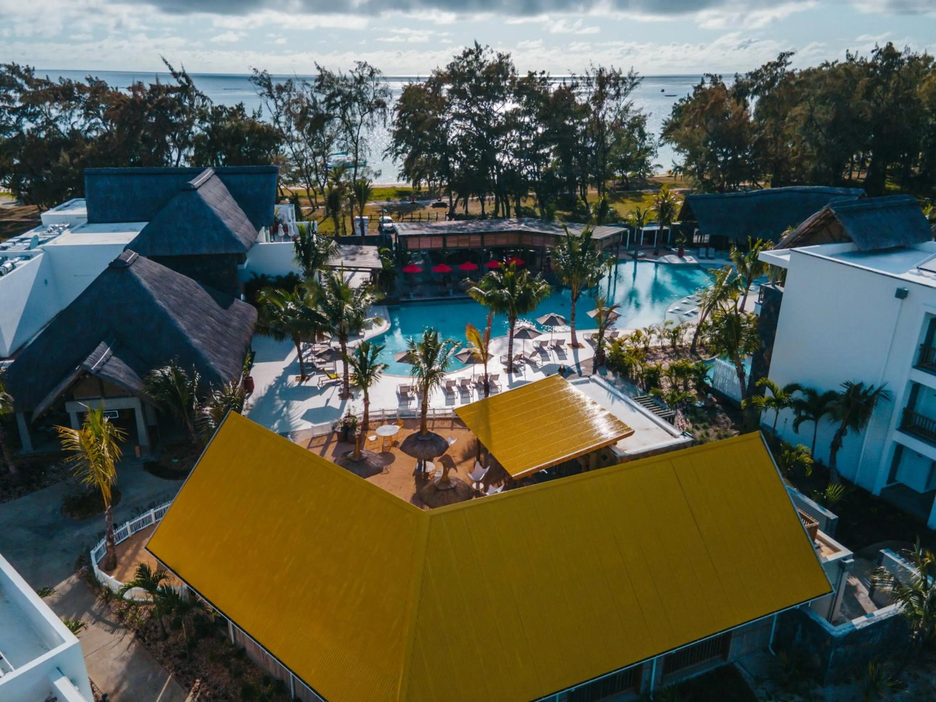 Swimming pool in Sunrise Attitude (Adults Only)